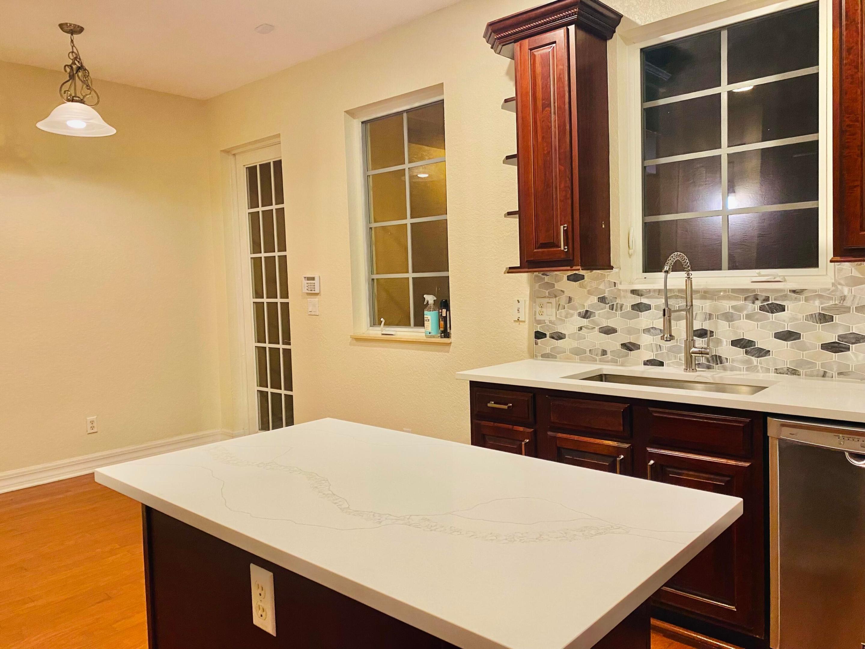 191 Mulligan Place Property Photo 4