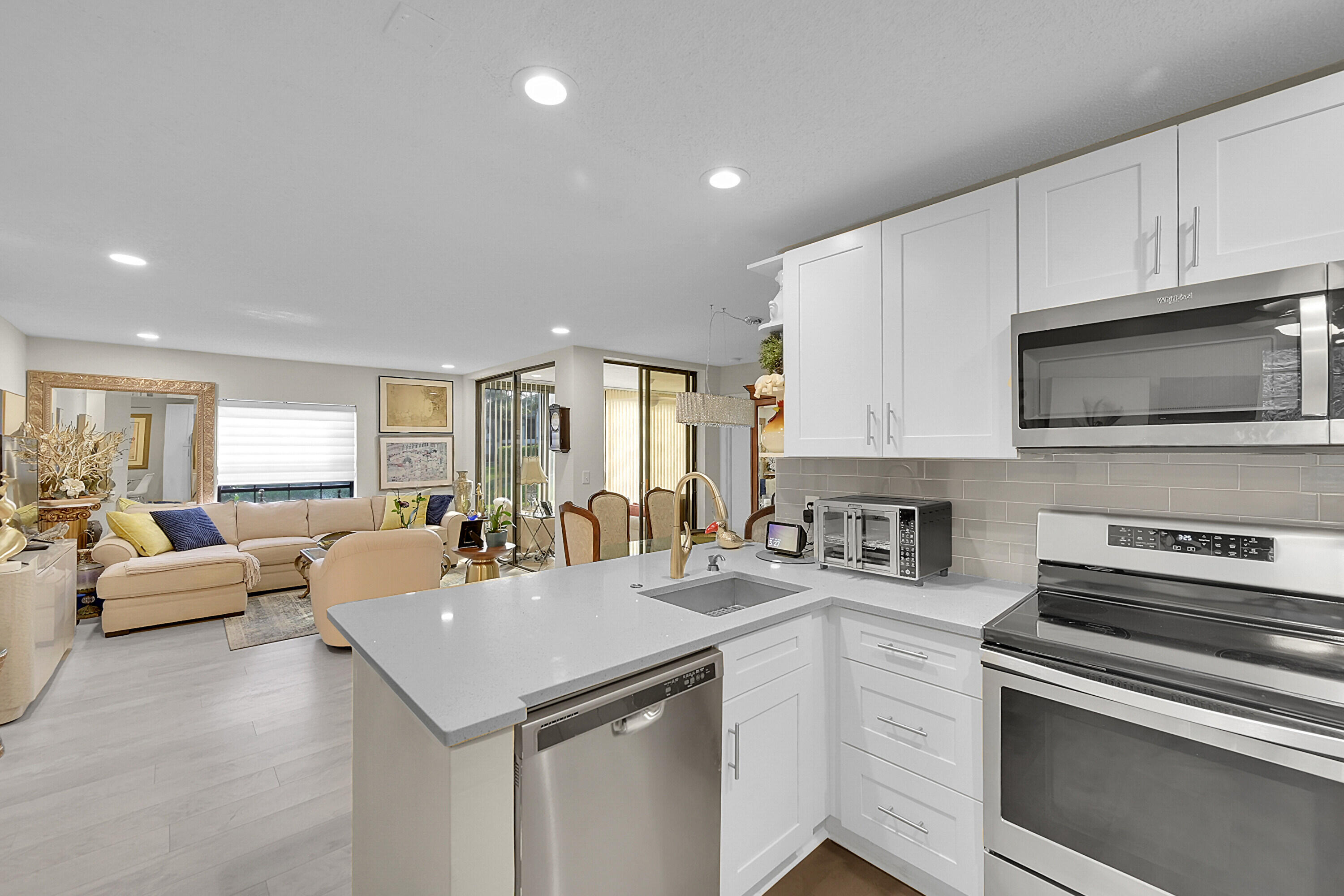 5418 Firenze Drive D Property Photo 3