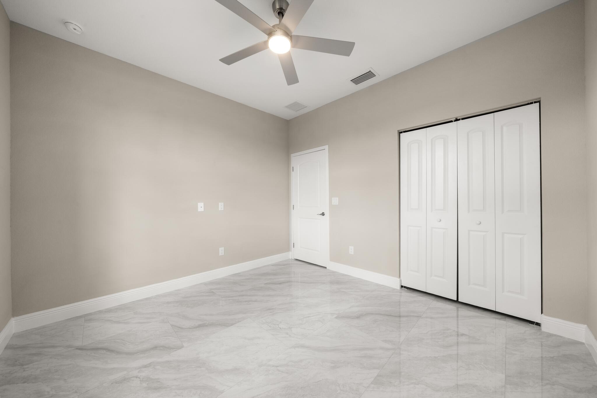 525 Glen Mar Circle Property Photo 37