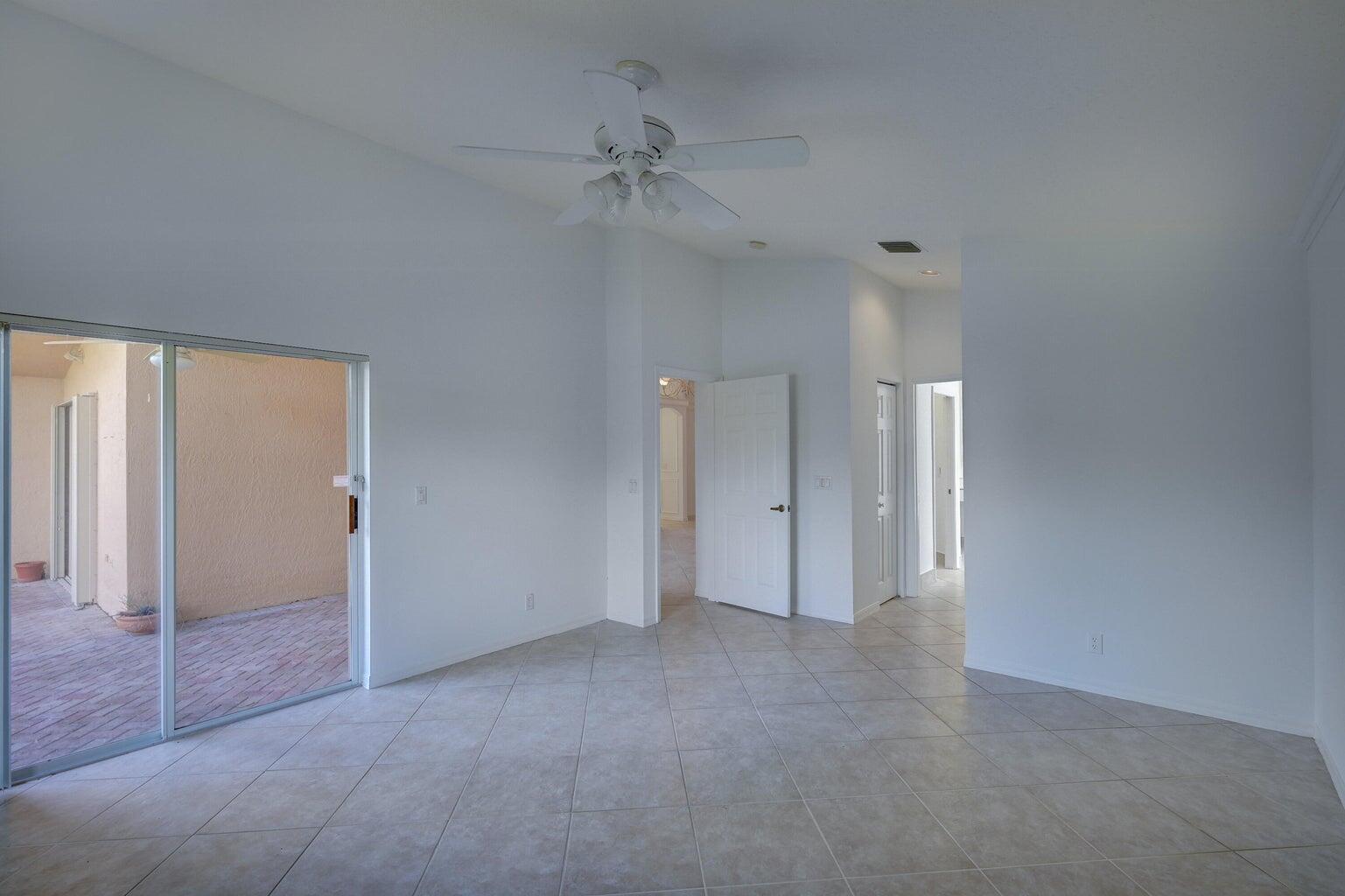 6523 Vía Trento Property Photo 15