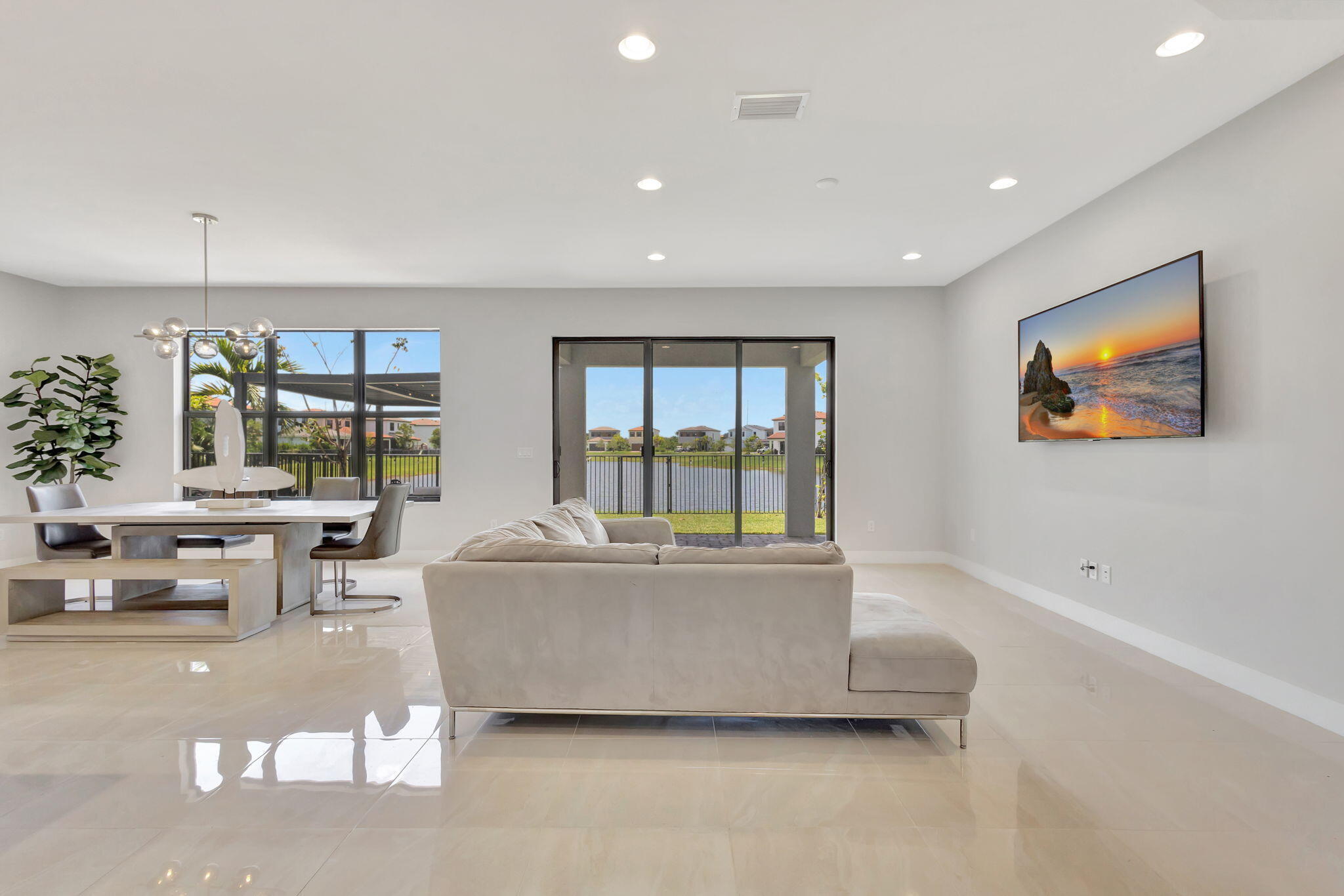 16608 Cove Road Property Photo 7