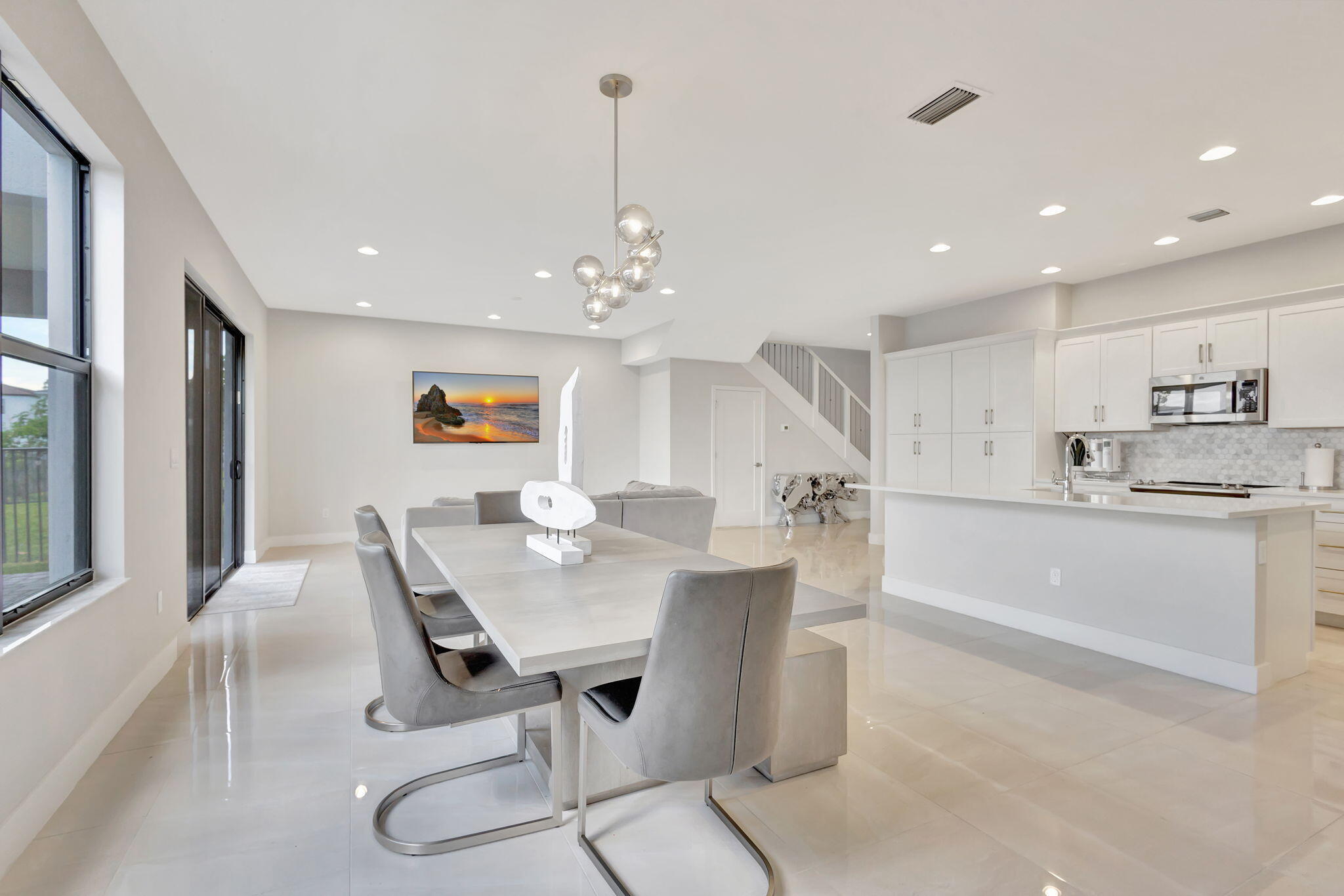 16608 Cove Road Property Photo 12