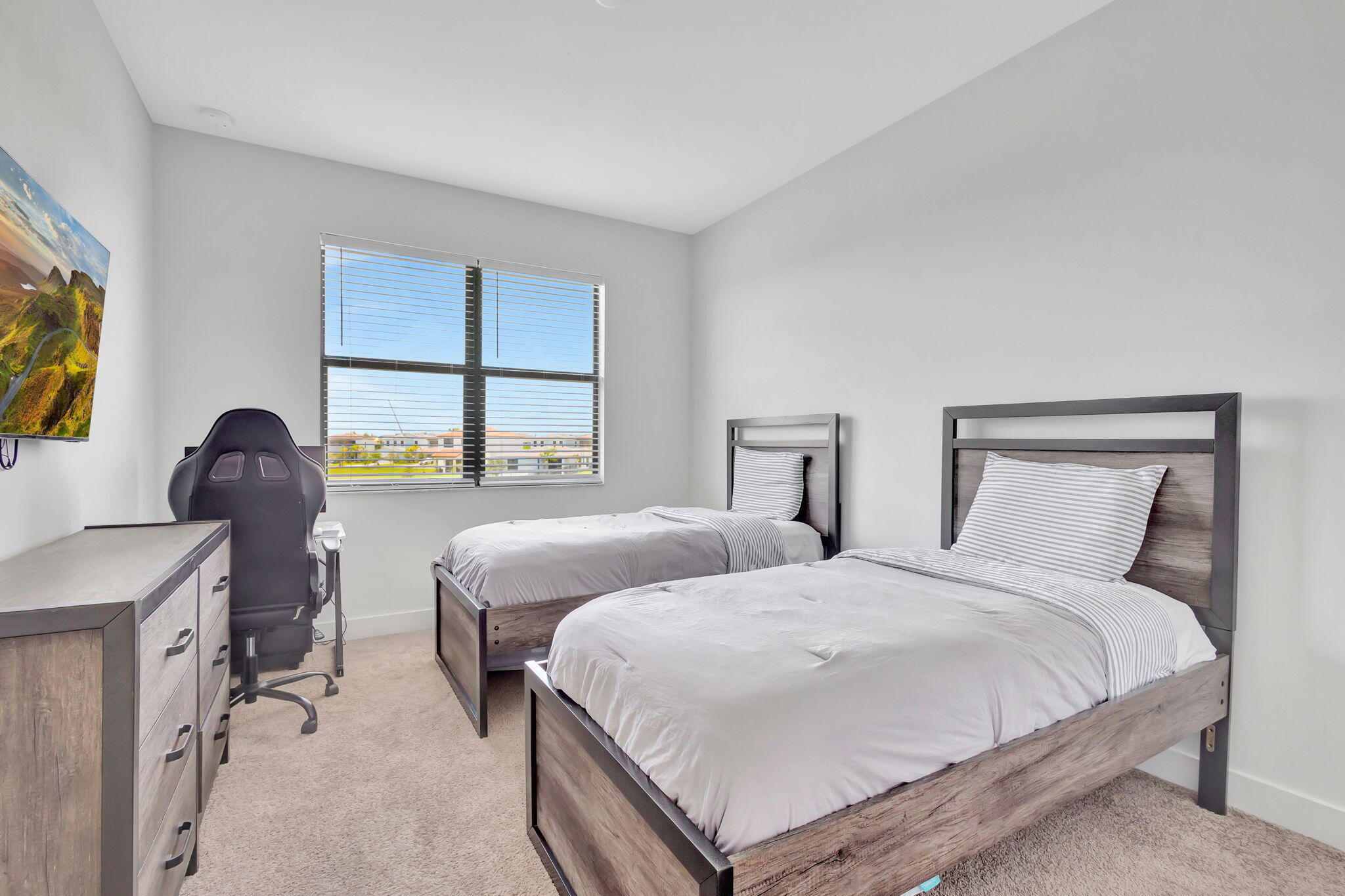 16608 Cove Road Property Photo 37
