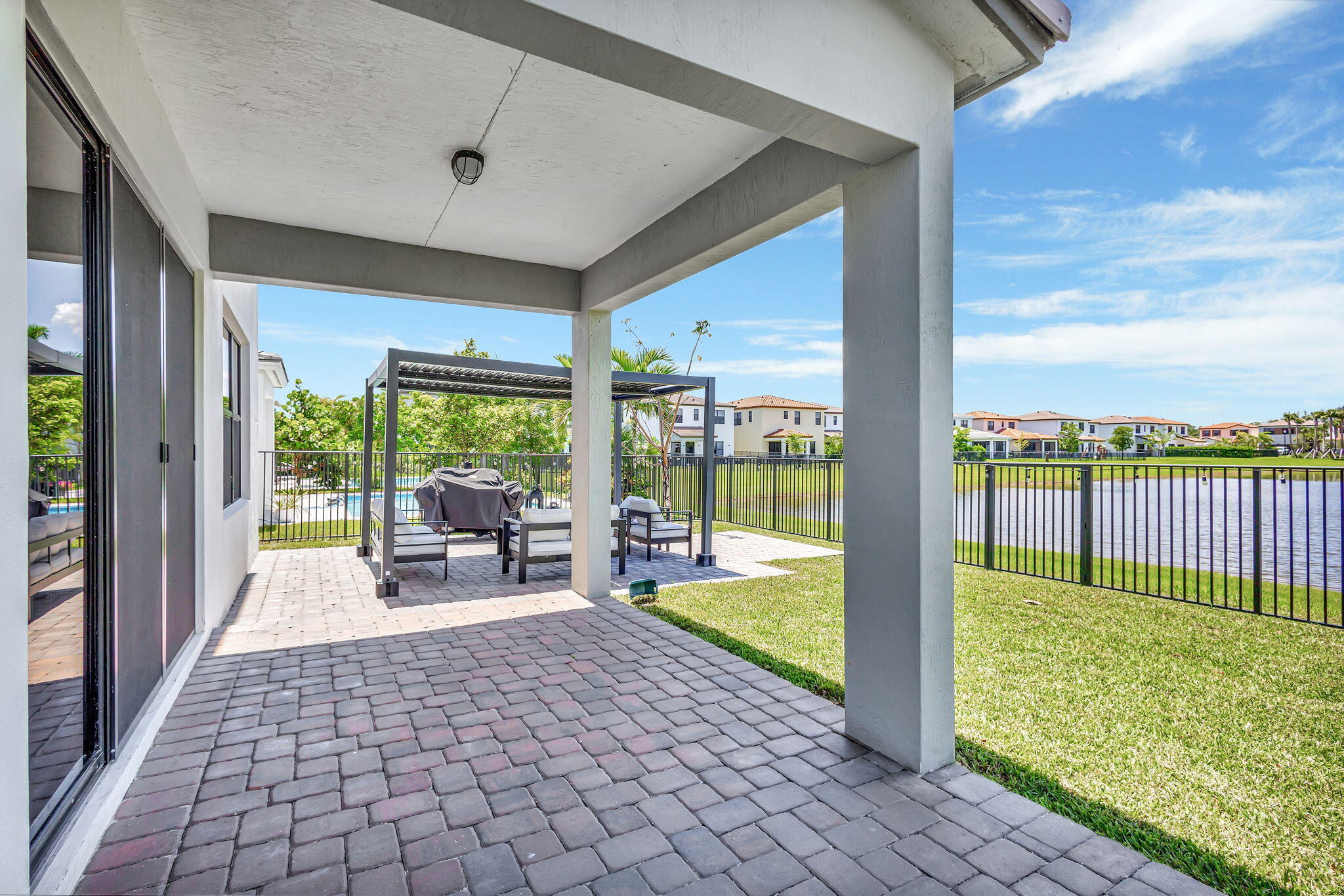 16608 Cove Road Property Photo 40