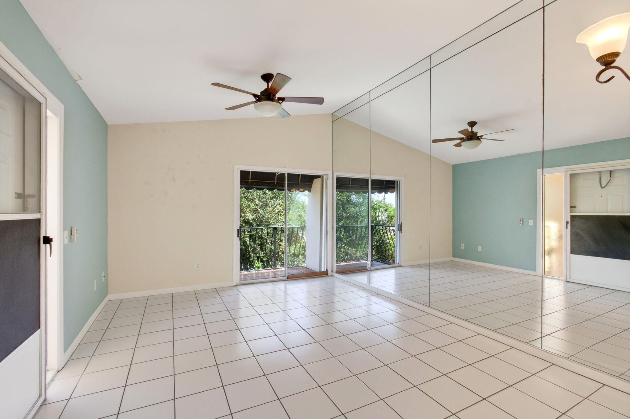 179 Waterside Drive 179 Property Photo 8
