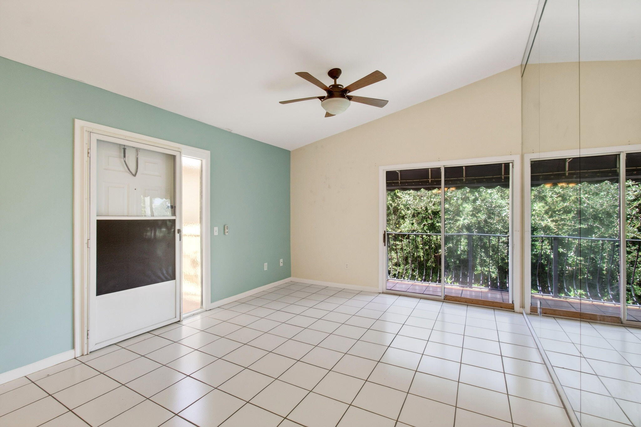 179 Waterside Drive 179 Property Photo 9