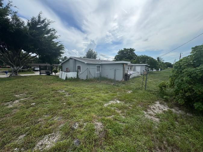 3141 49th Lane S Property Photo 3