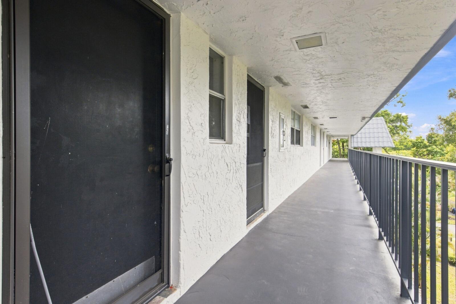 3280 Spanish Moss Terrace 403 Property Photo 3