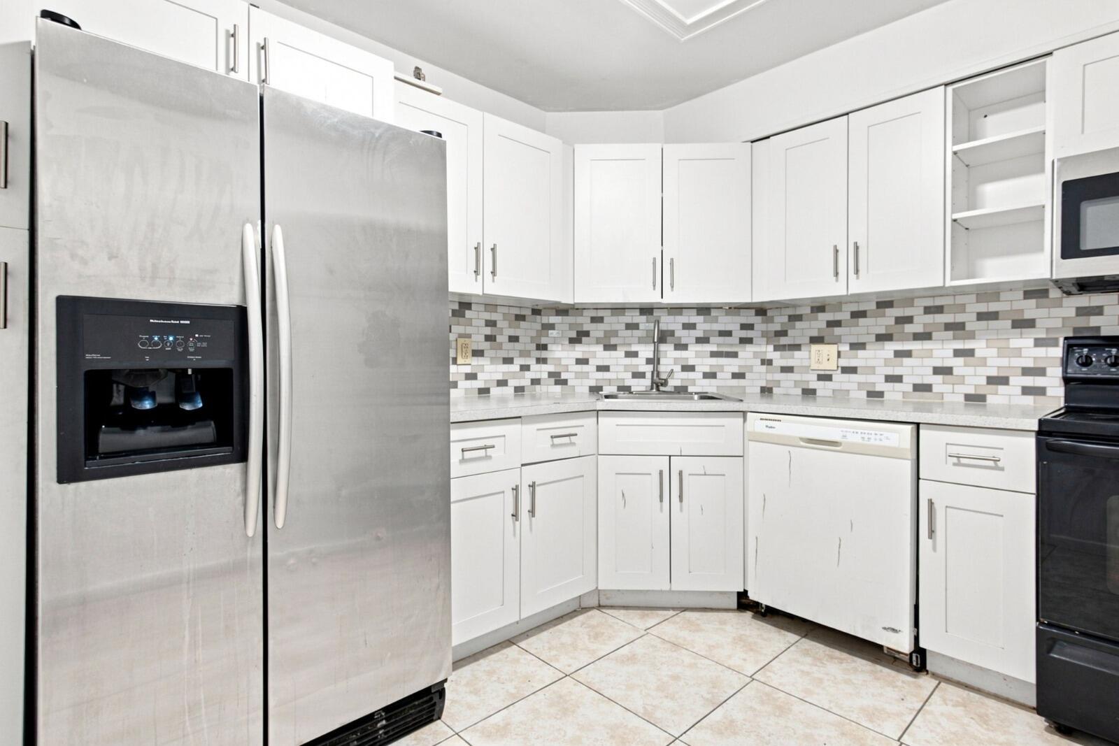 3280 Spanish Moss Terrace 403 Property Photo 12