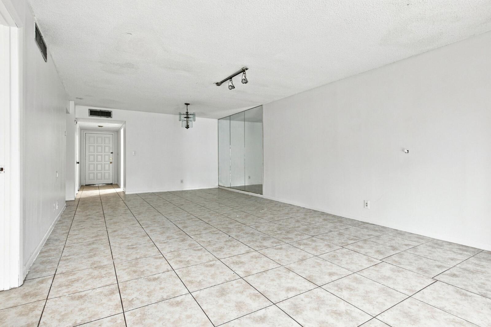 3280 Spanish Moss Terrace 403 Property Photo 18