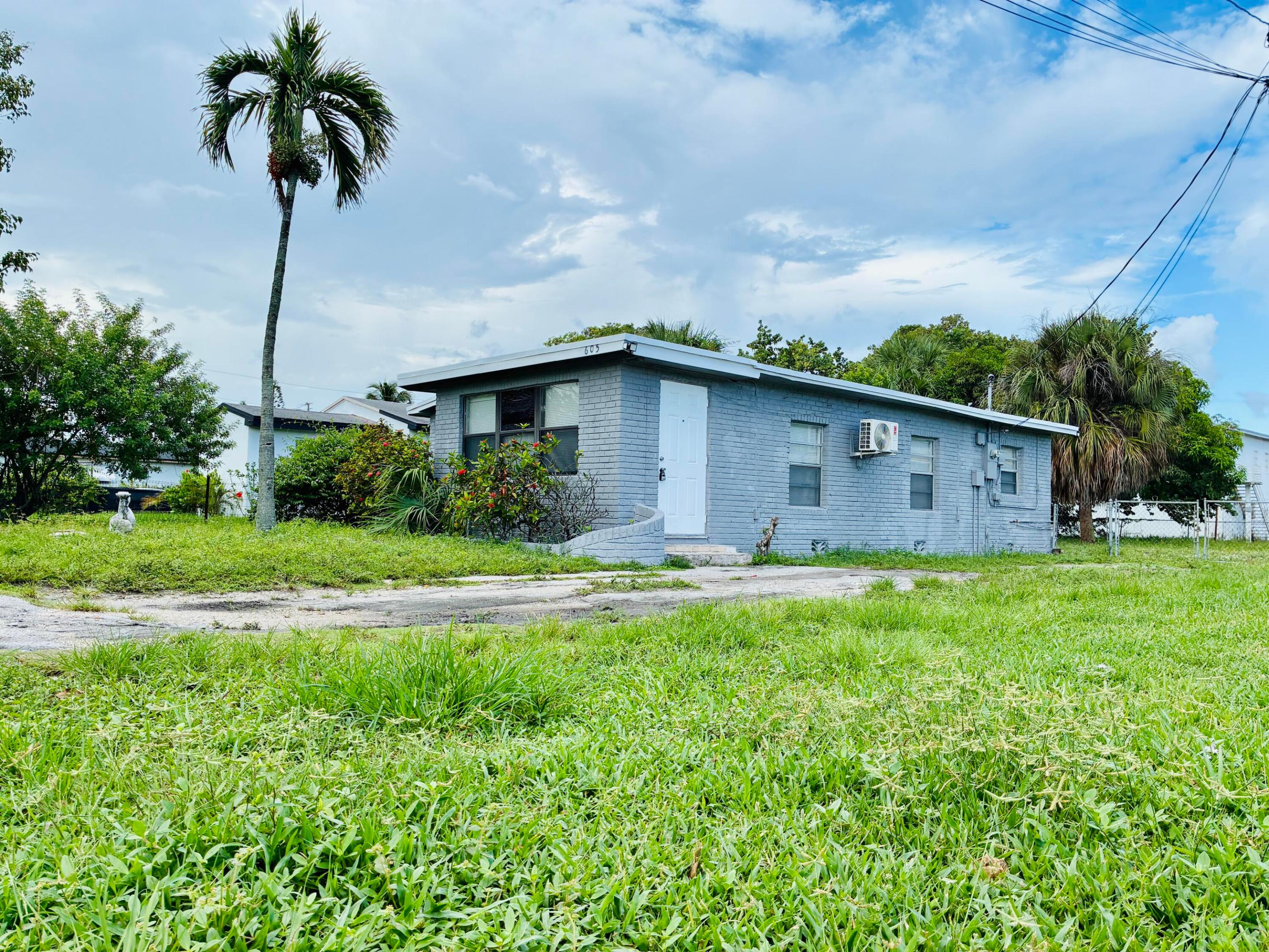 605 NW 9TH Avenue