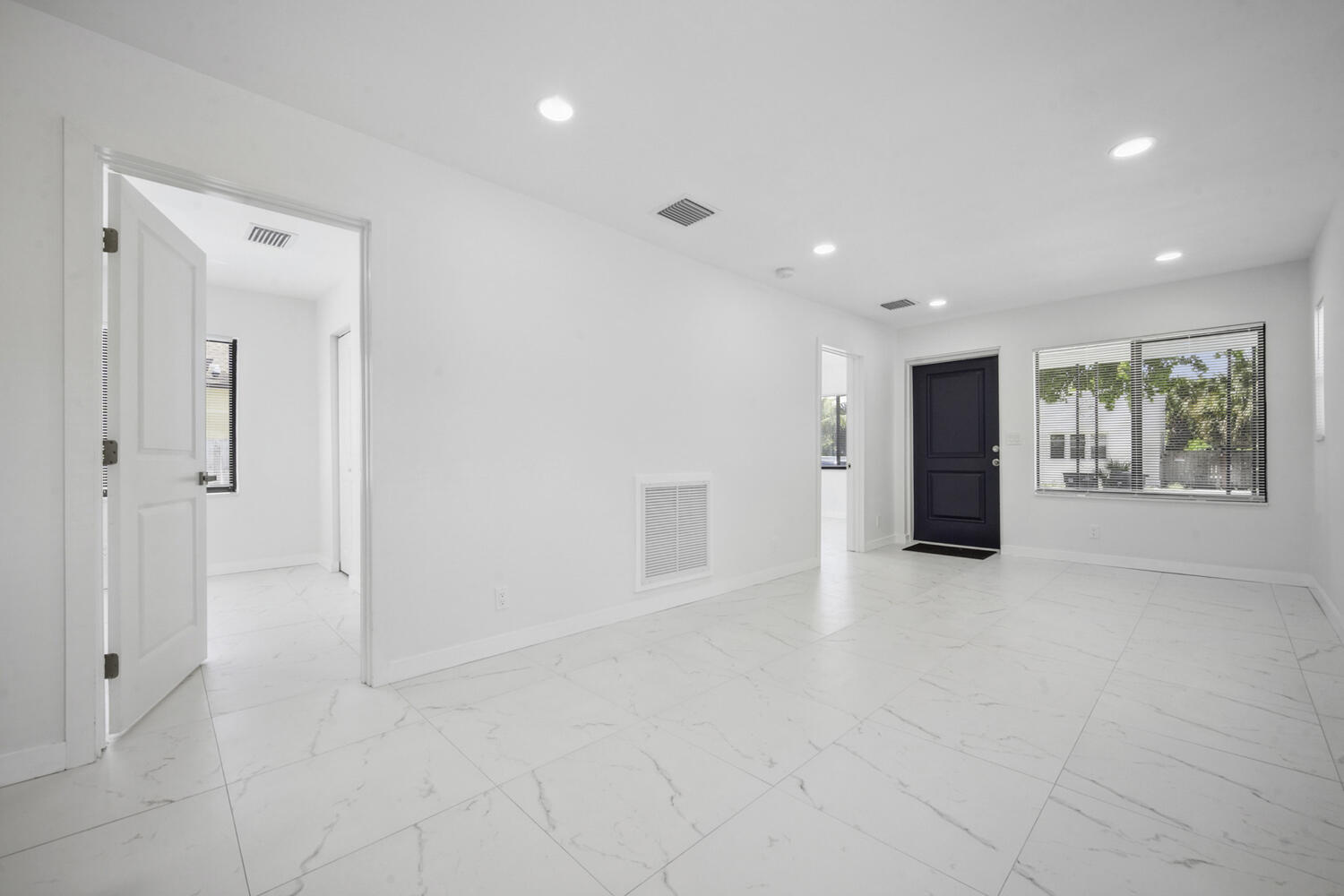 1009 14th Street #a Property Photo 4