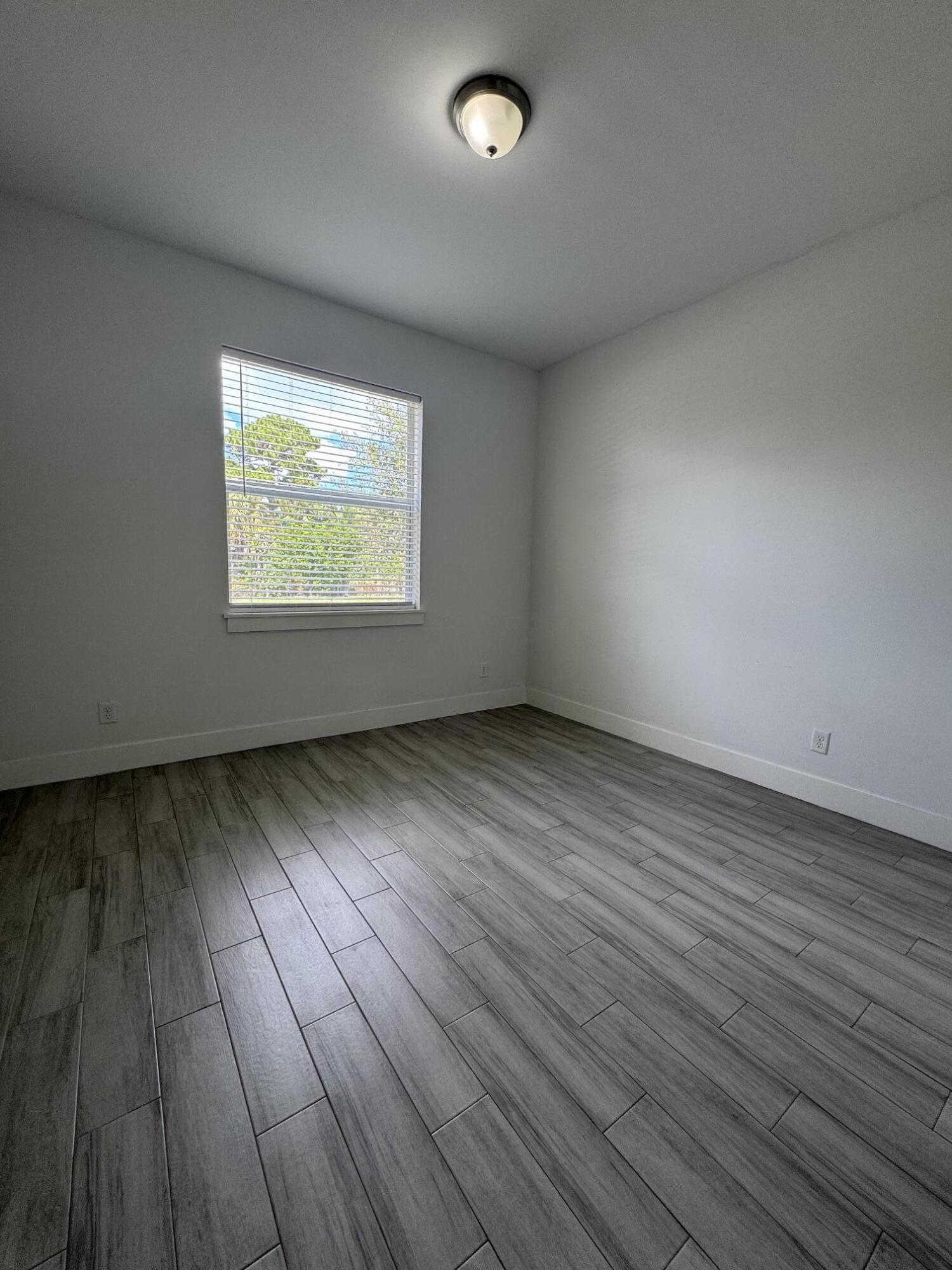 1031 Mango Drive Property Photo 3