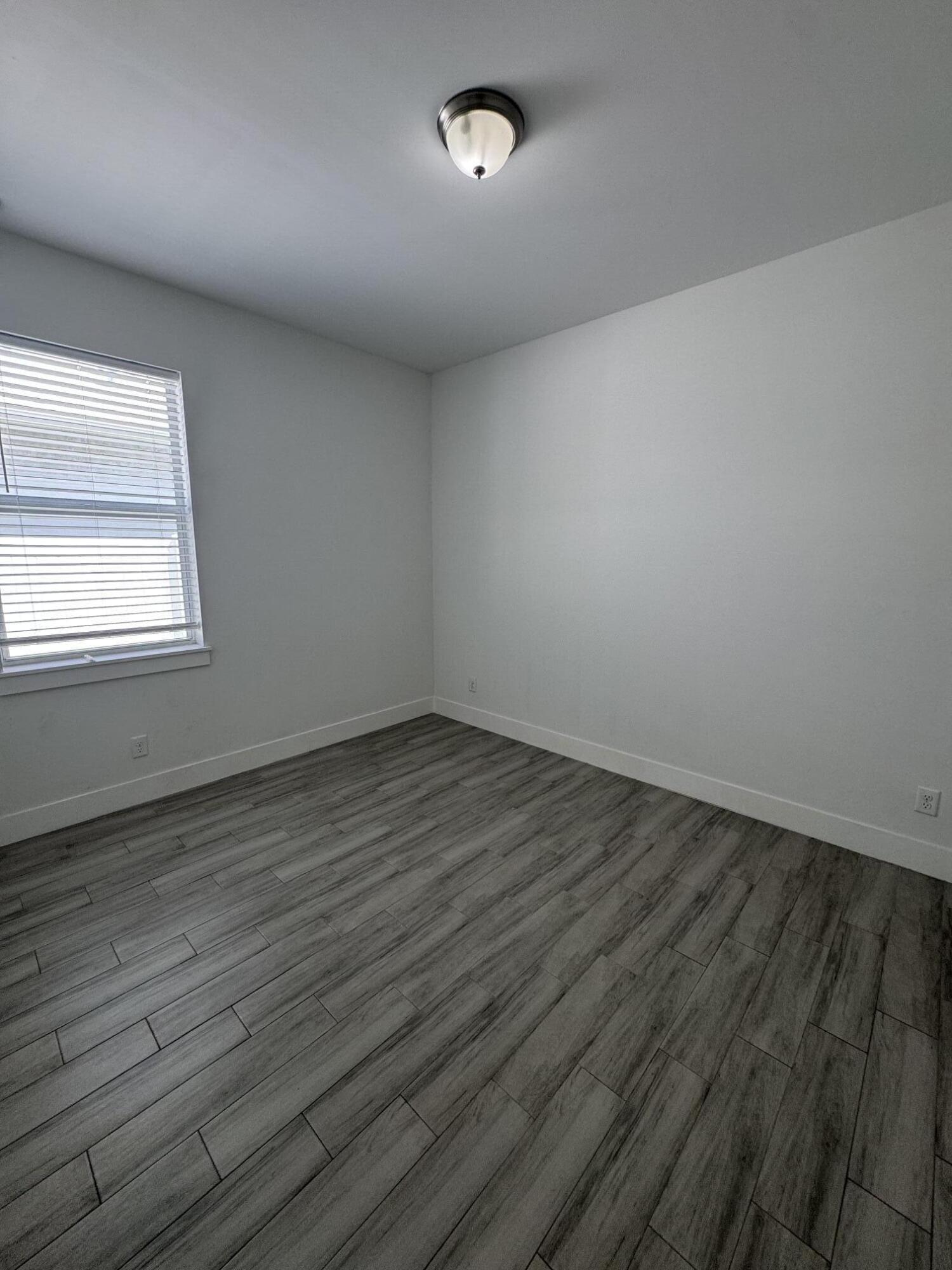 1031 Mango Drive Property Photo 6