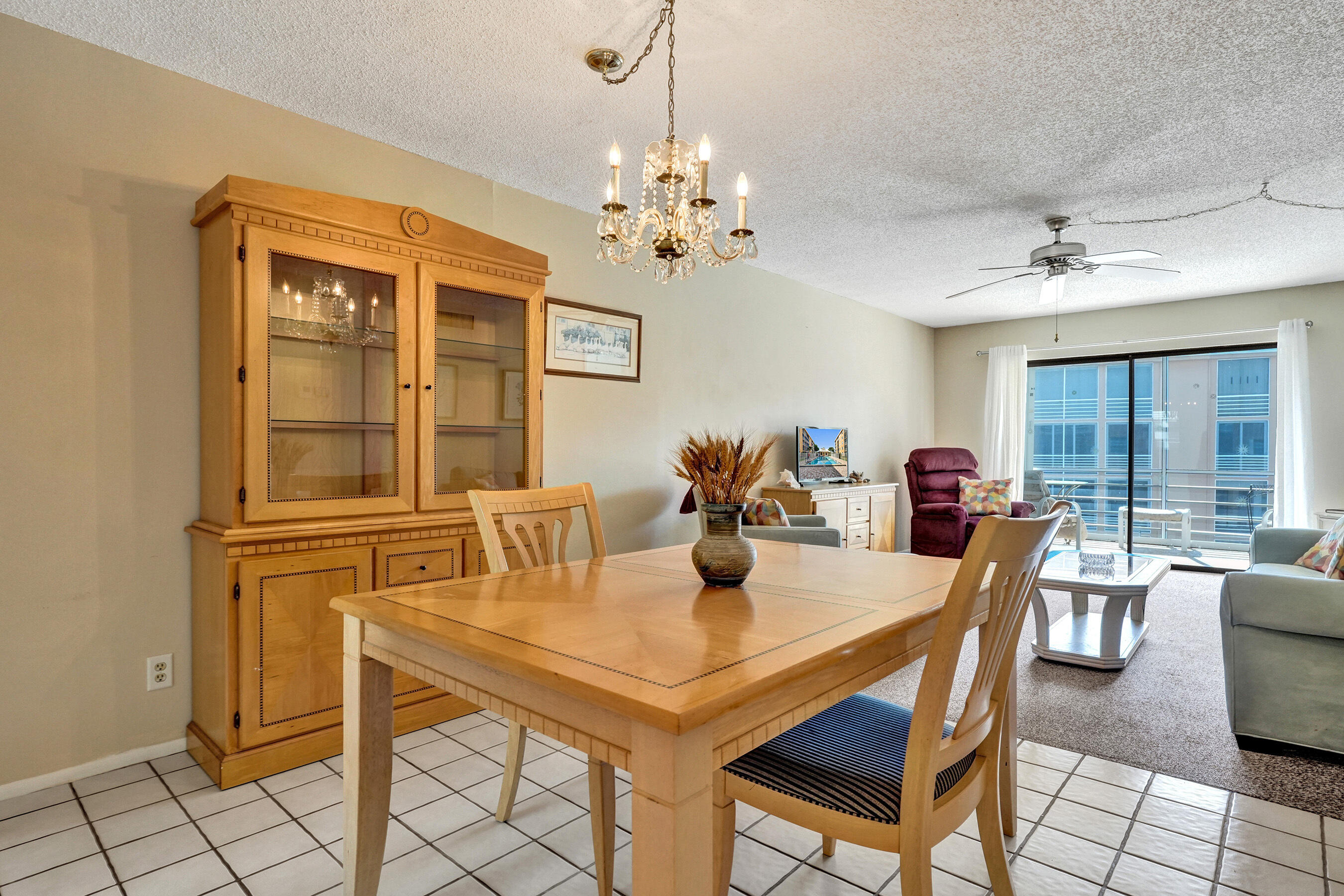 308 Golfview Road 406 Property Photo 13