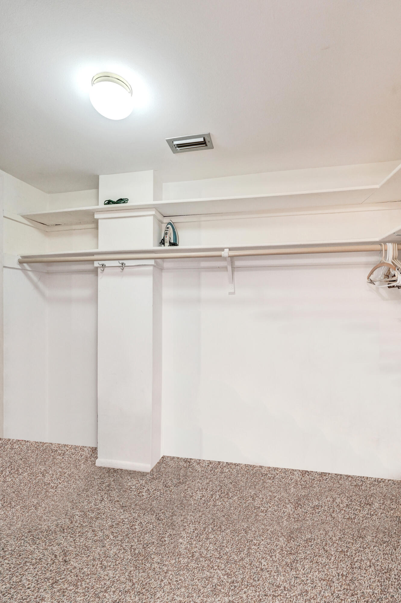 308 Golfview Road 406 Property Photo 21