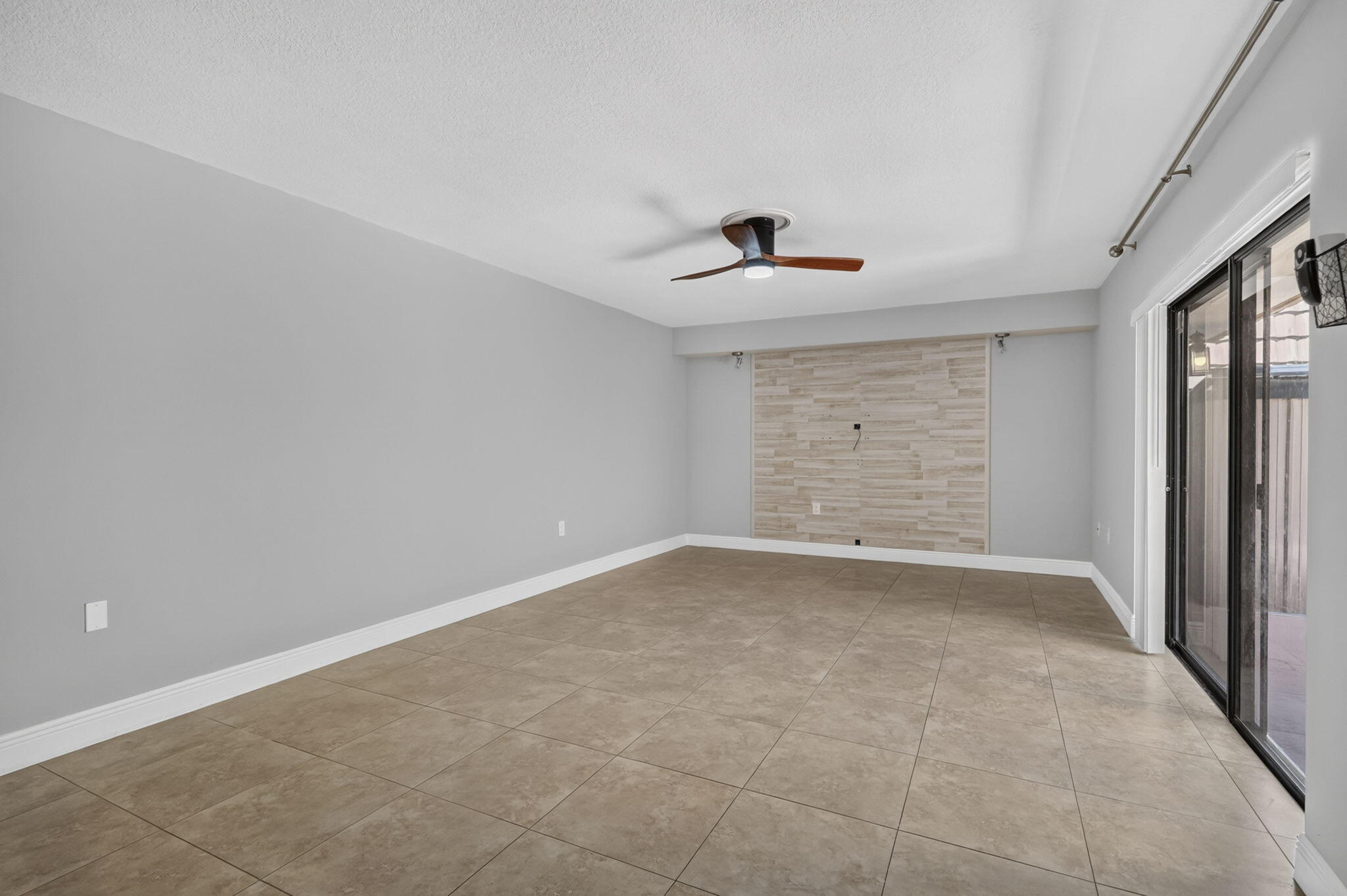 846 Blue Ridge Circle Property Photo 6