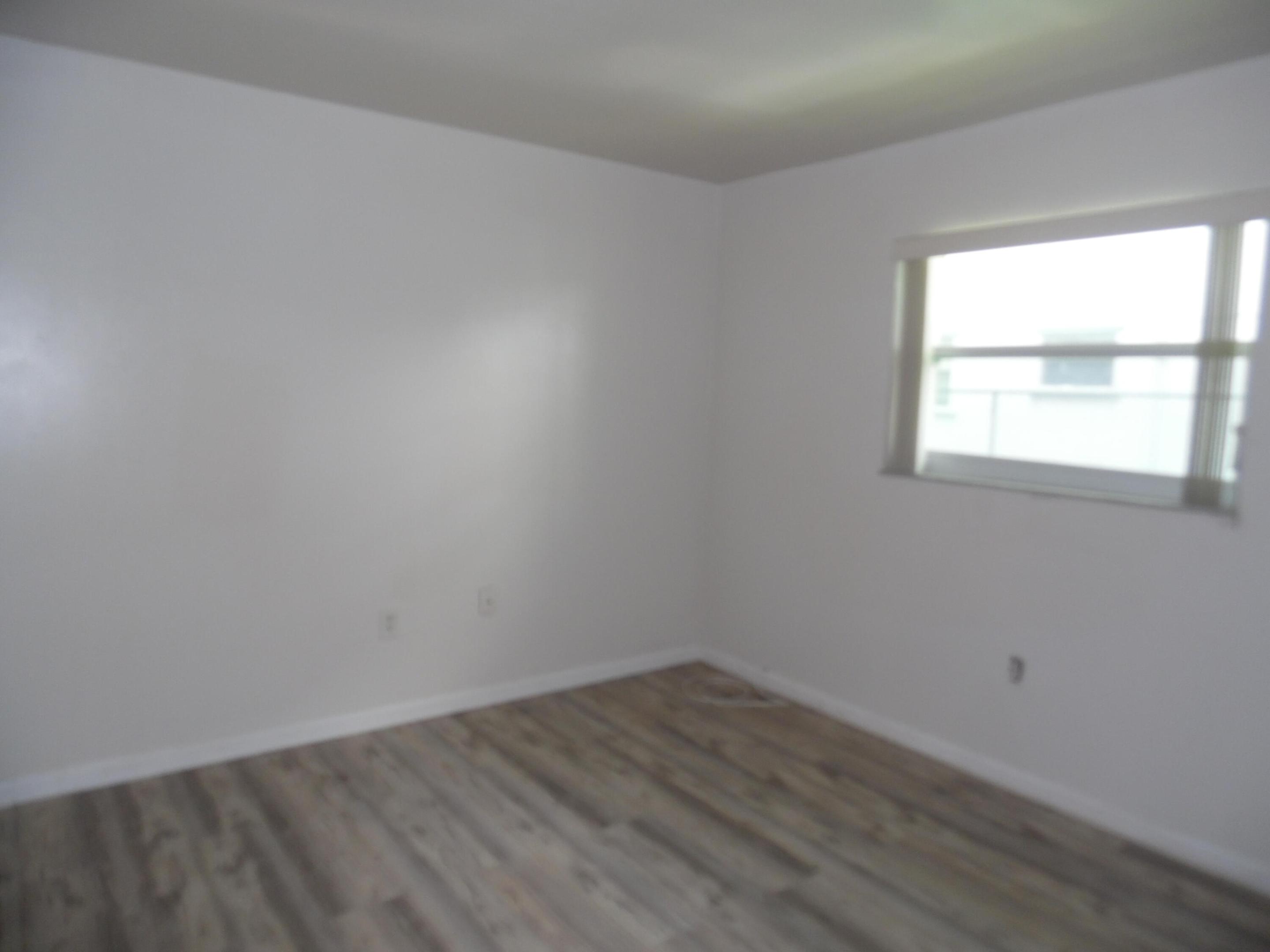 B26070484 Property Photo 6