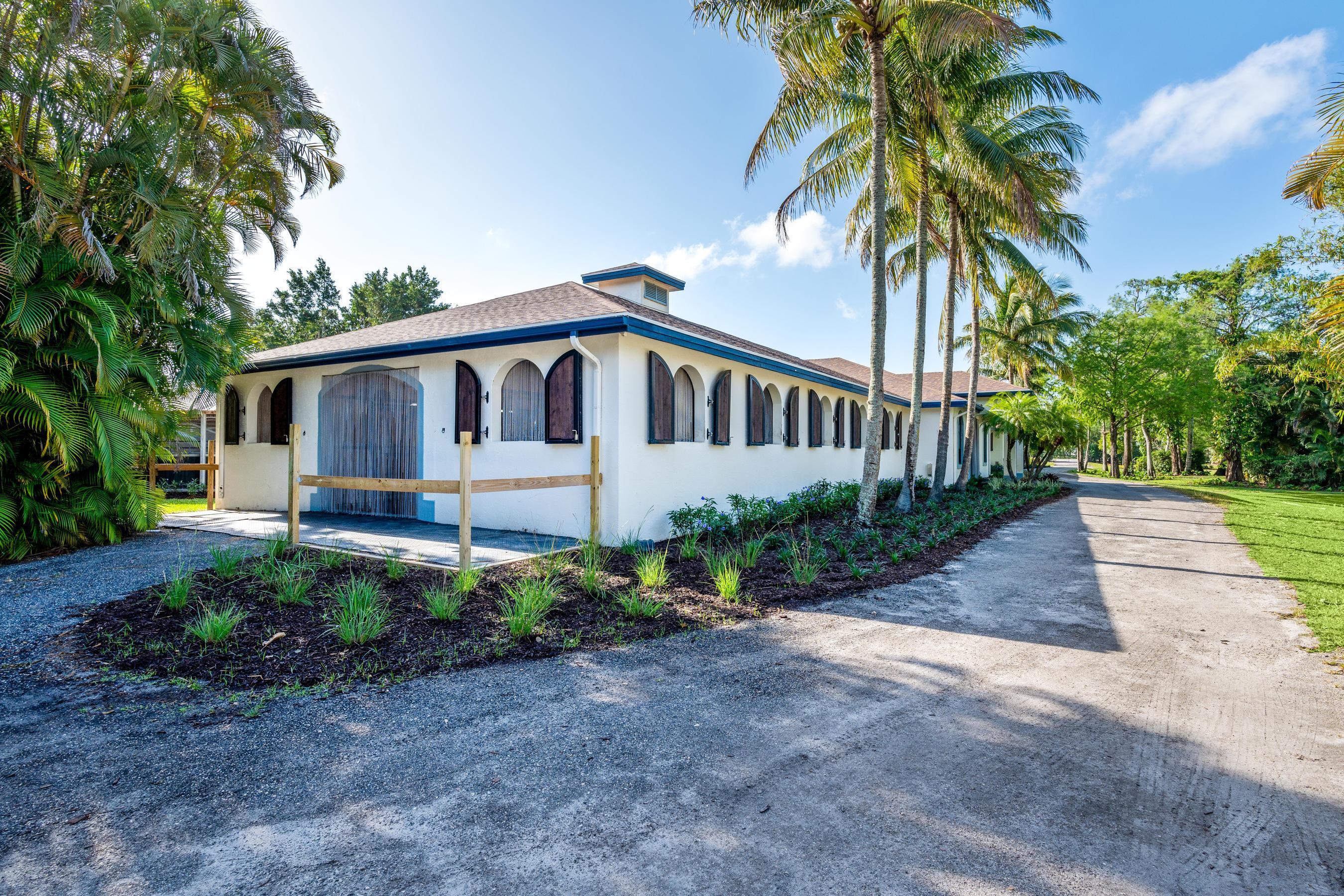 5656 South Shore Boulevard Property Photo 9