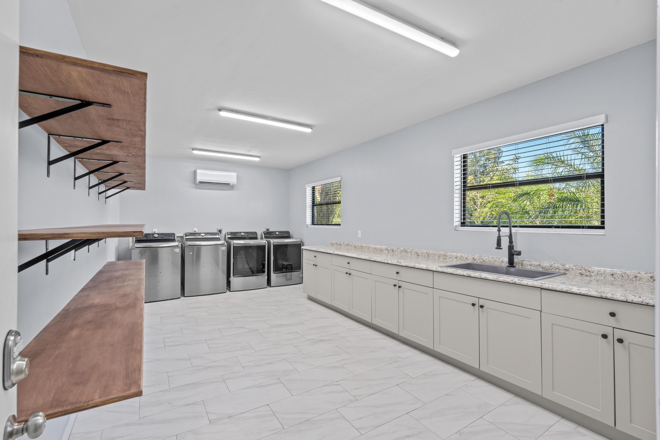 5656 South Shore Boulevard Property Photo 16