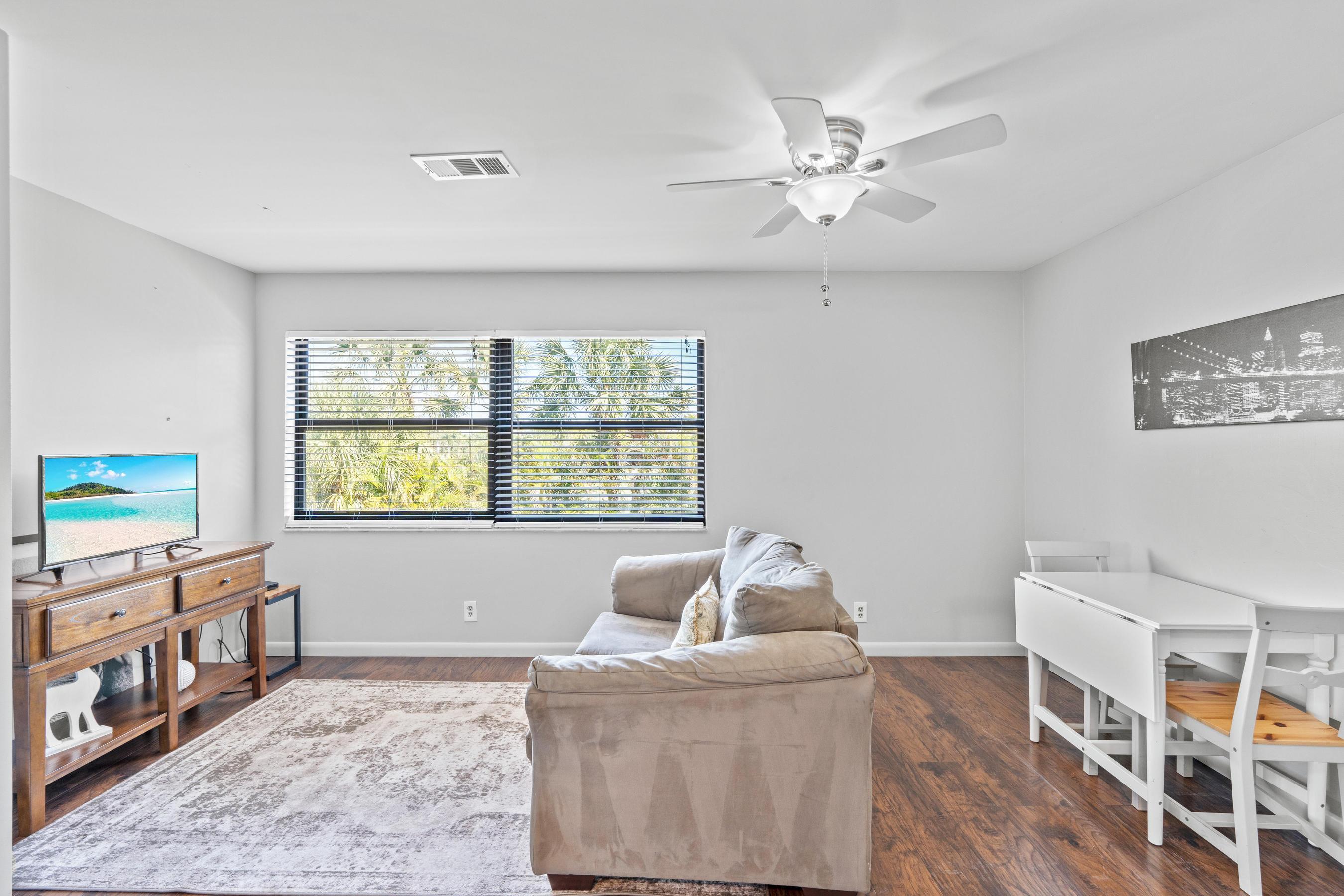 5656 South Shore Boulevard Property Photo 28