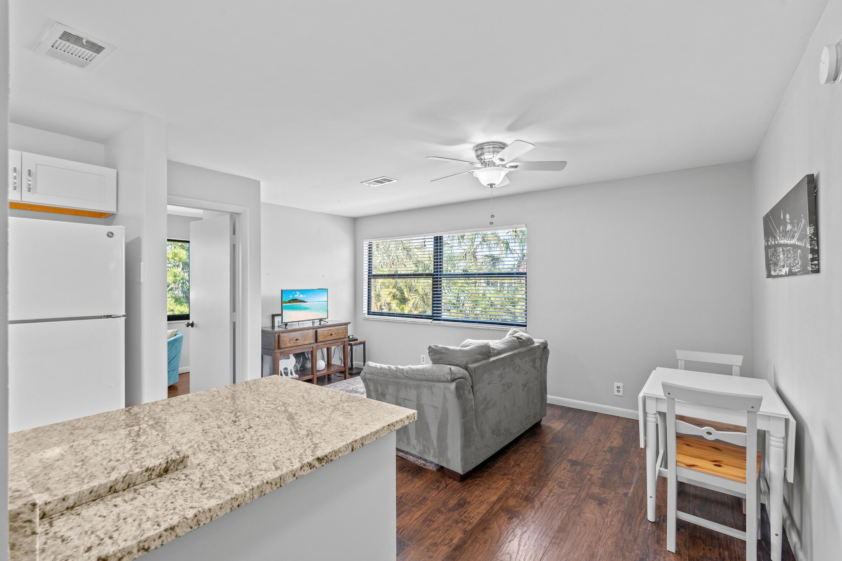 5656 South Shore Boulevard Property Photo 30