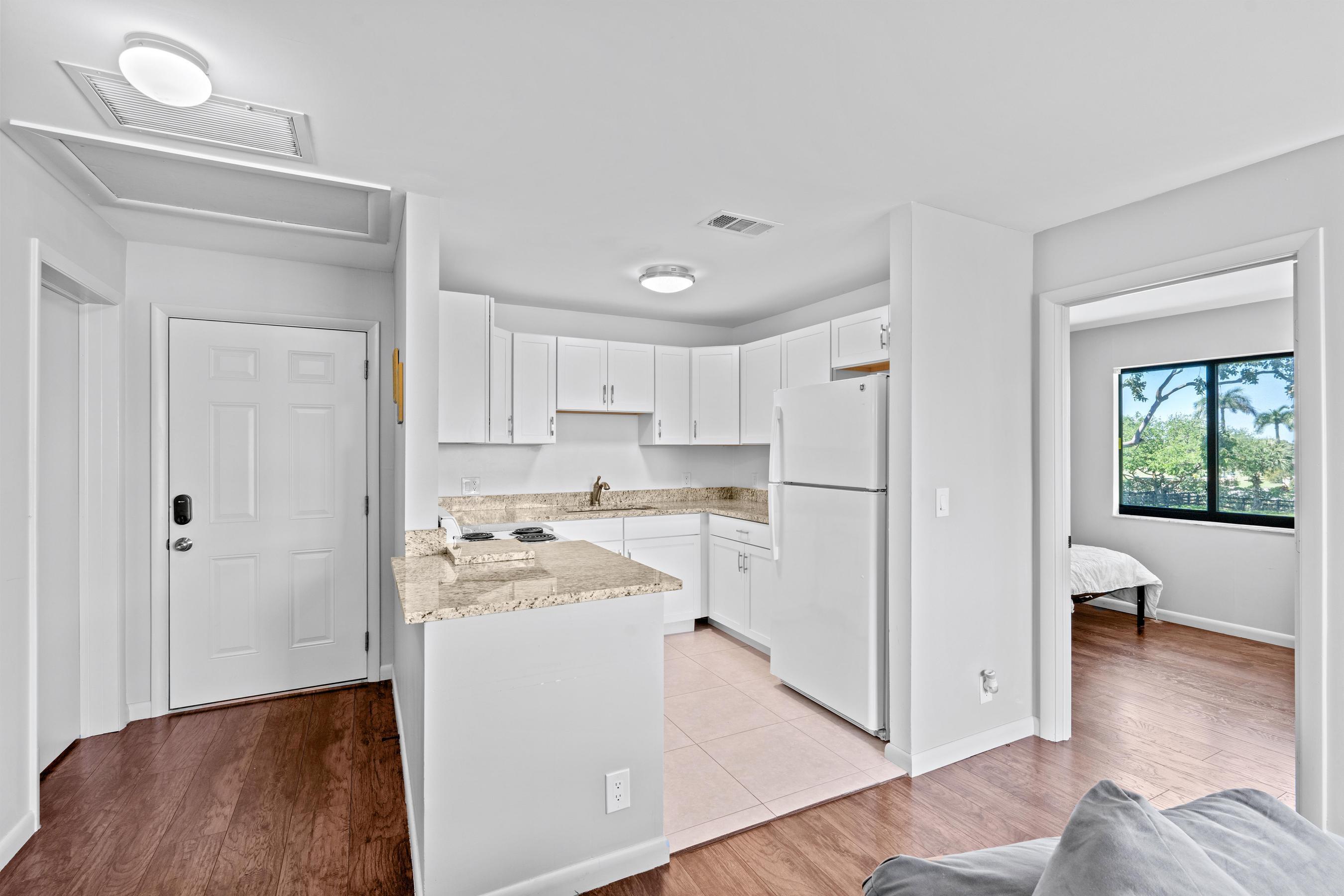 5656 South Shore Boulevard Property Photo 31
