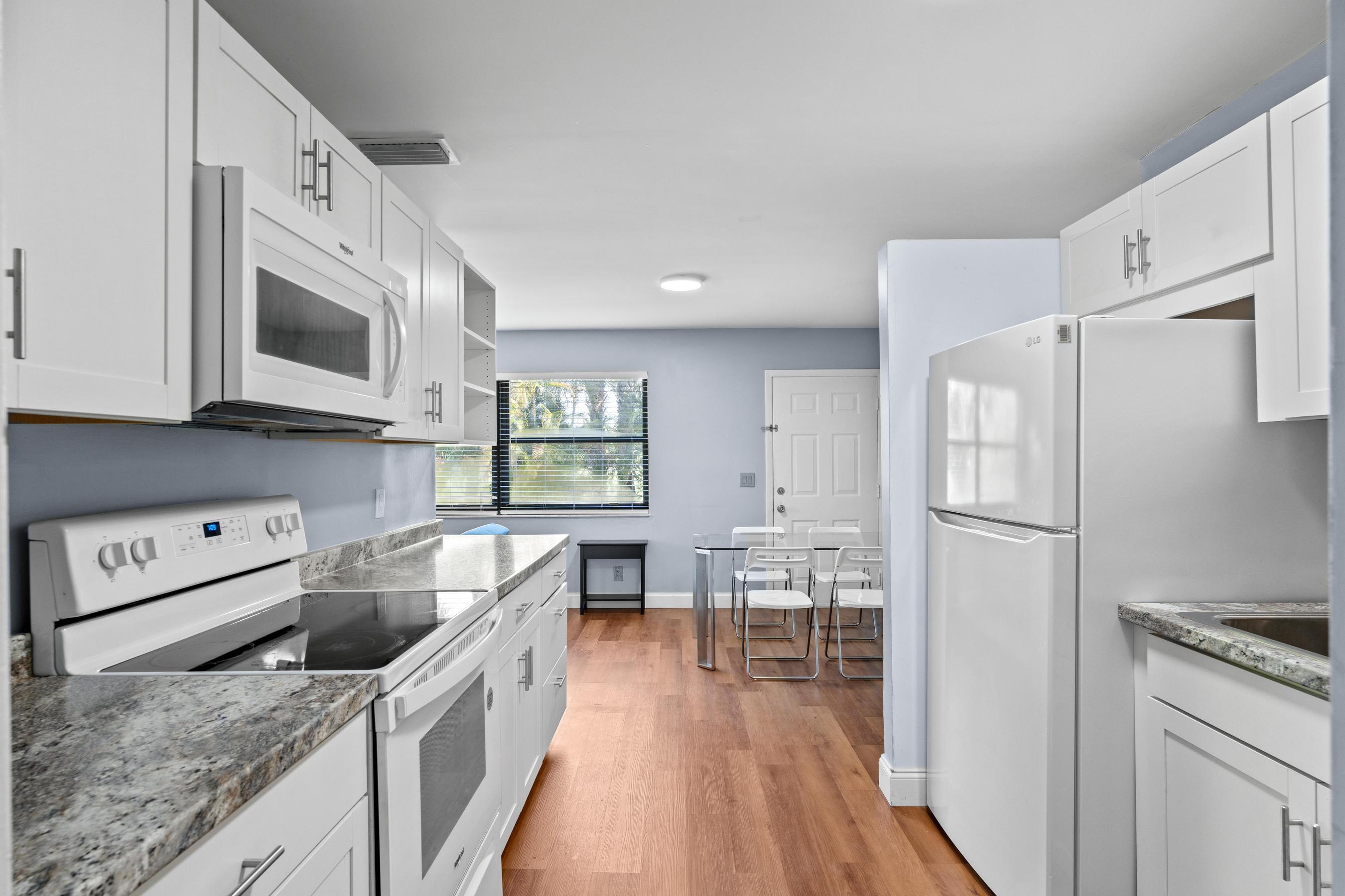 5656 South Shore Boulevard Property Photo 38