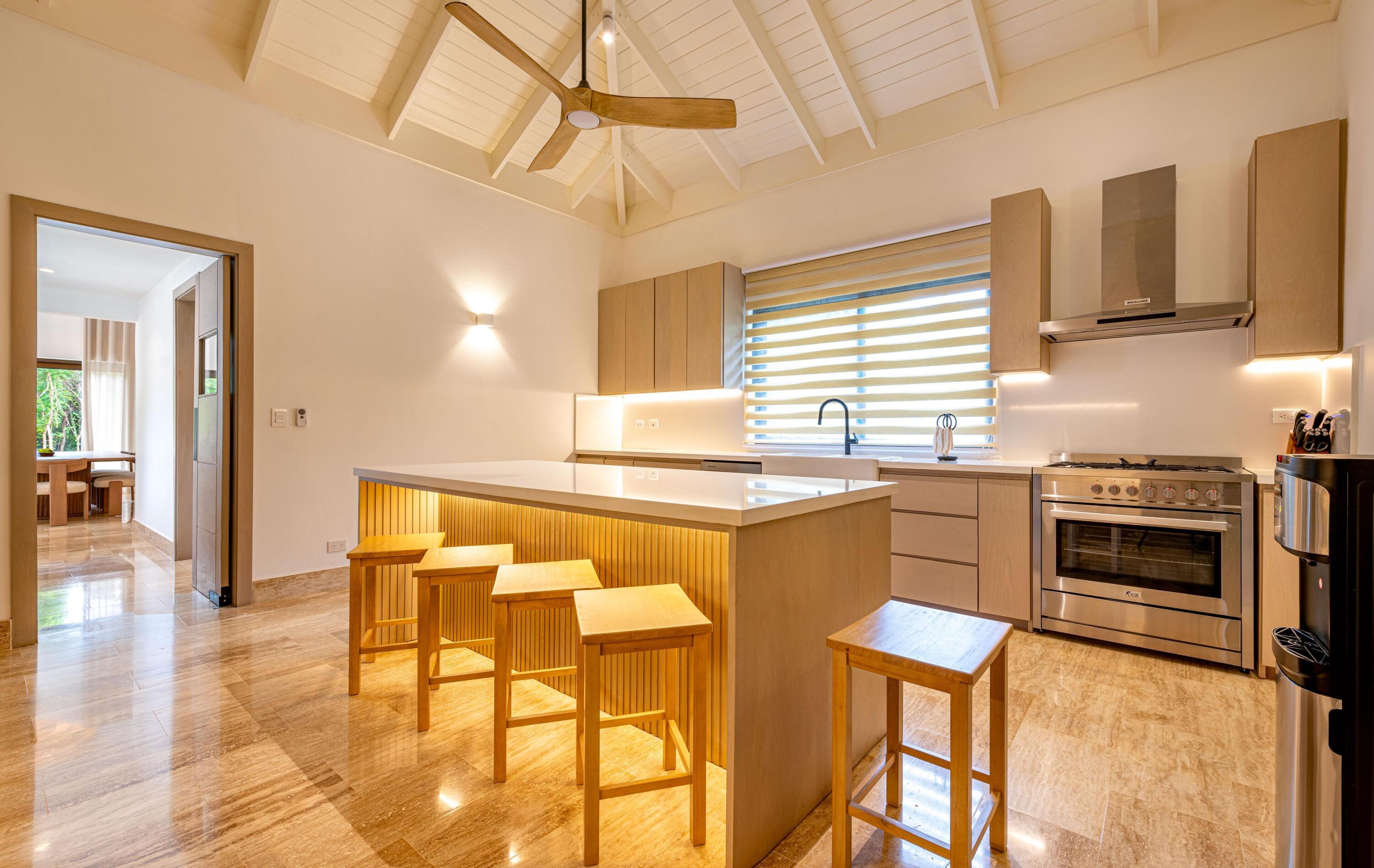 1 19 Property Photo 11
