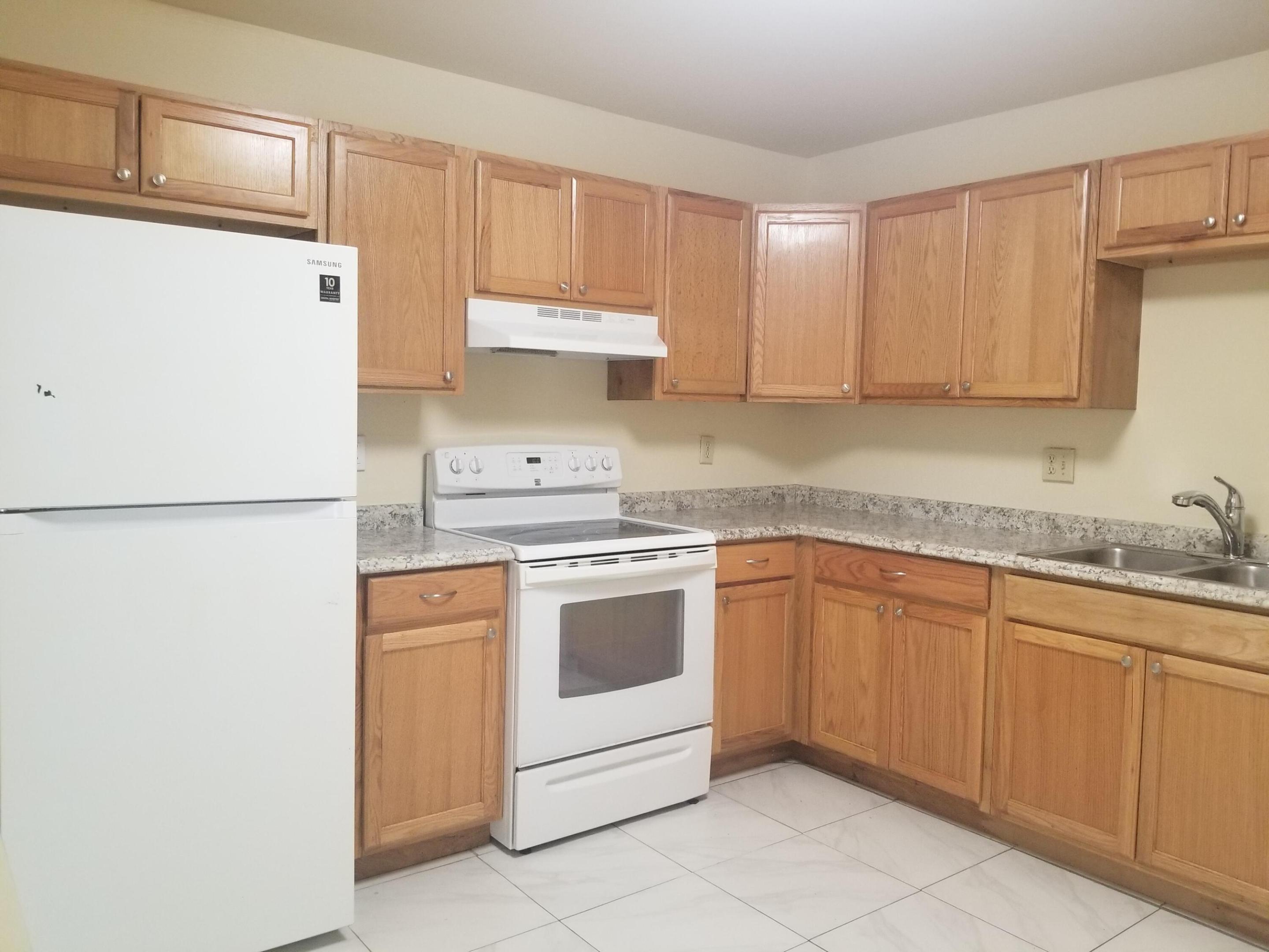 1313 Peppertree Trail D Property Photo 5