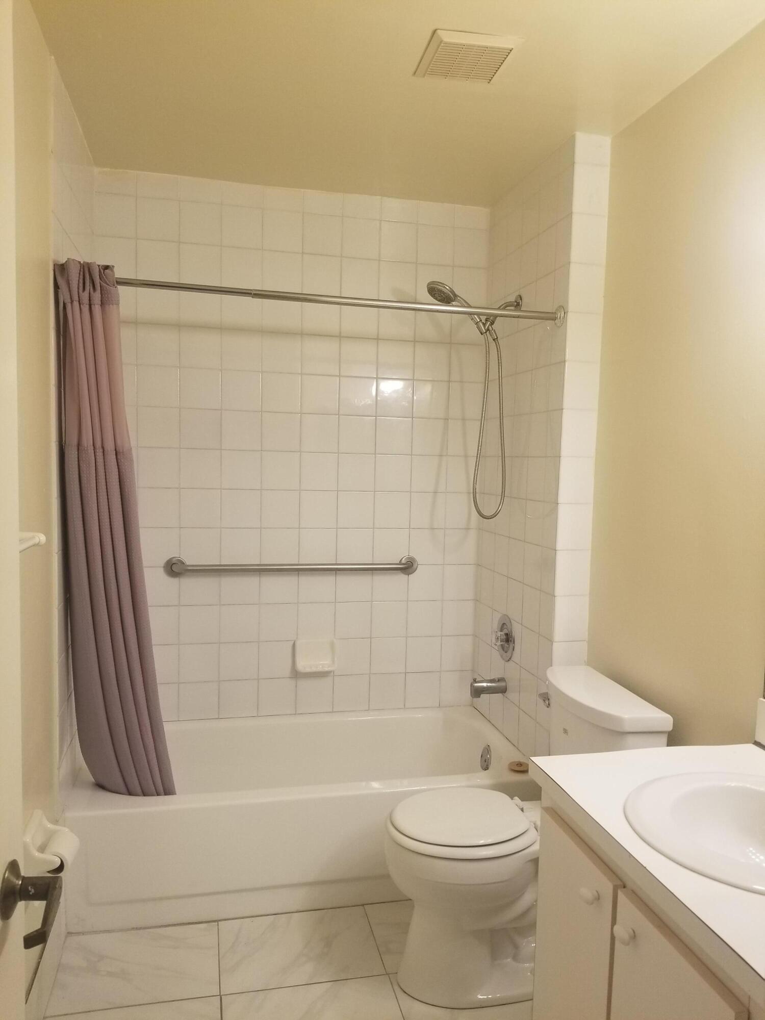 1313 Peppertree Trail D Property Photo 13