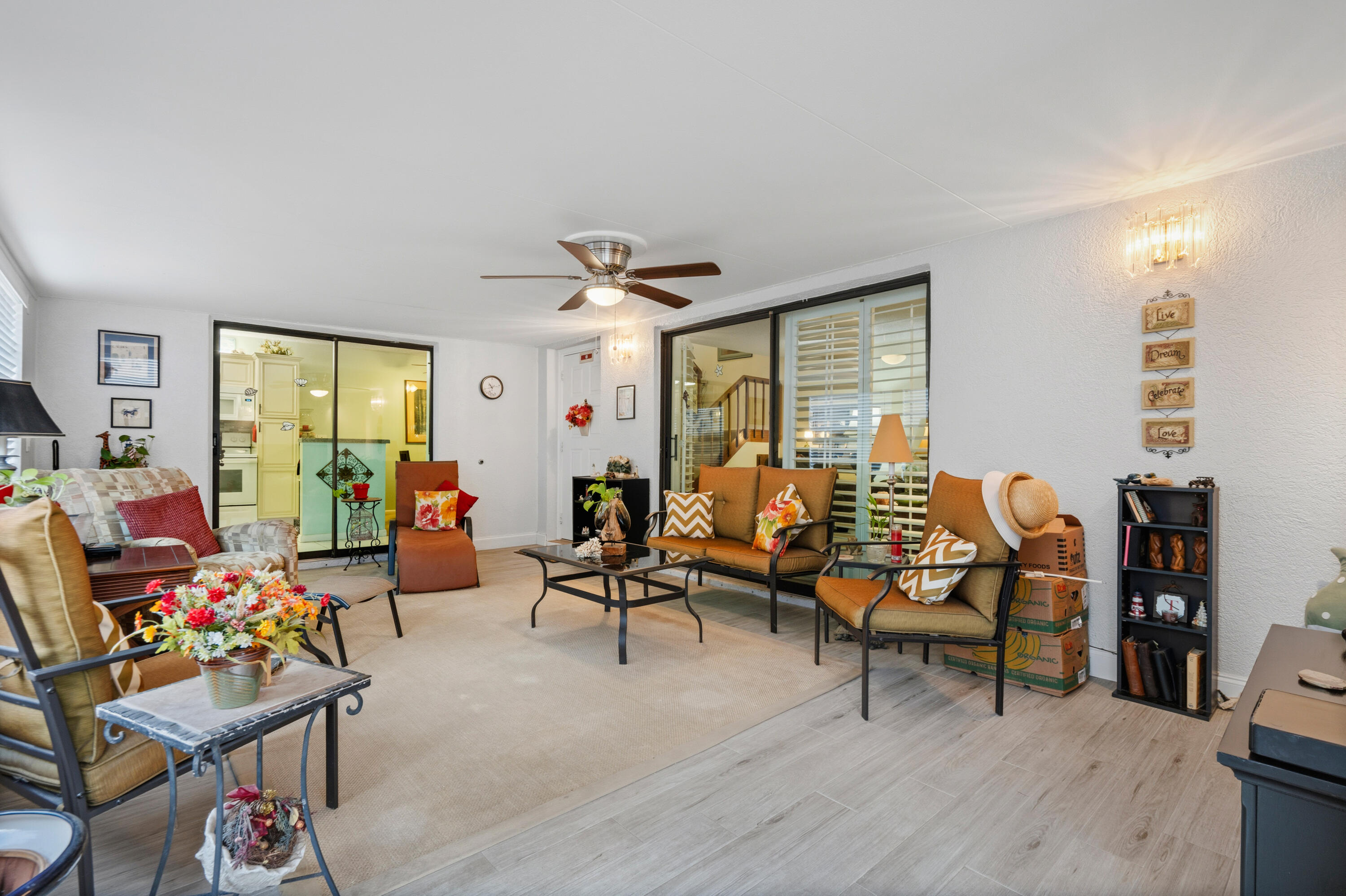 6197 Se Riverboat Drive Property Photo 4