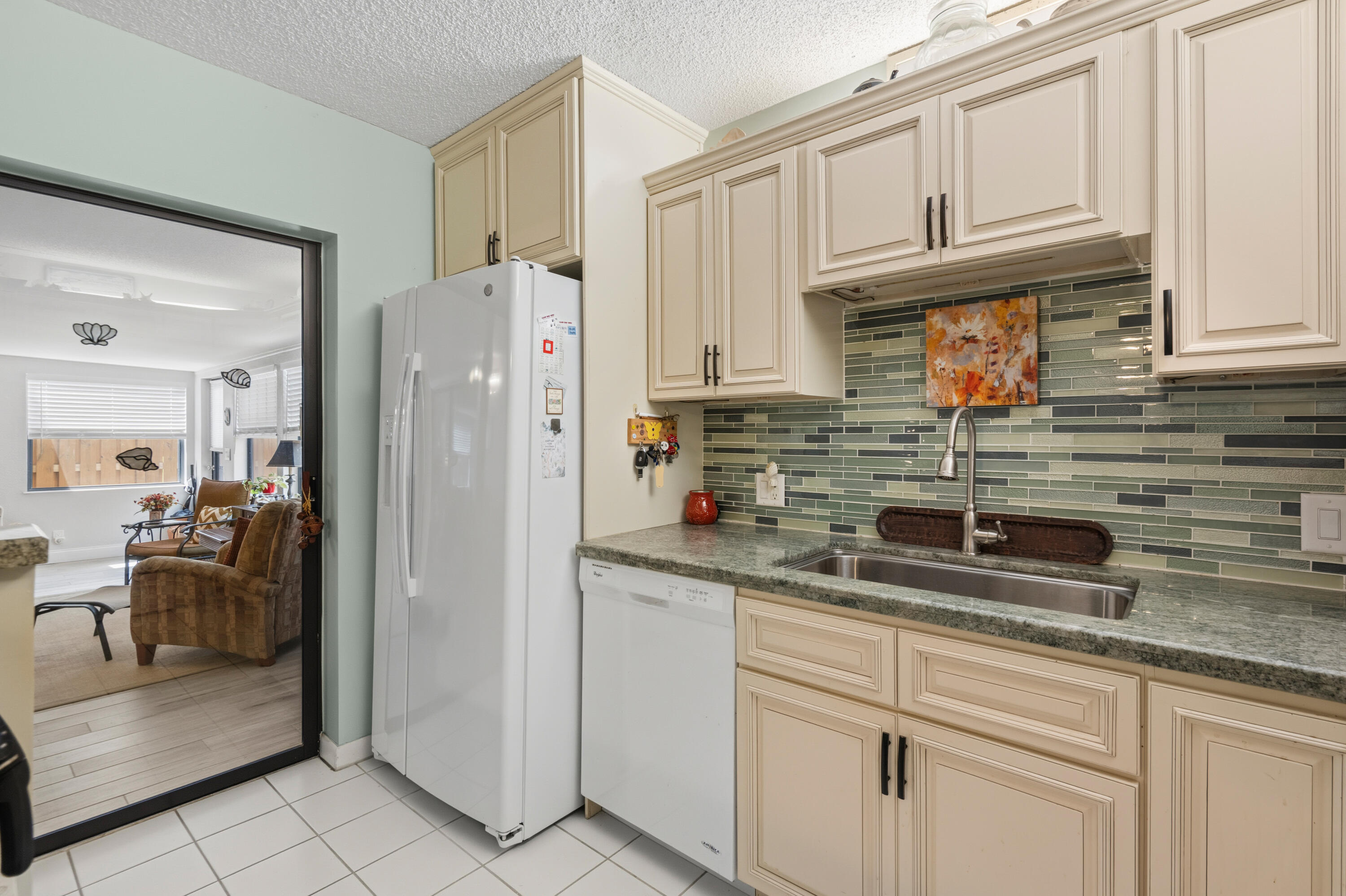 6197 Se Riverboat Drive Property Photo 13