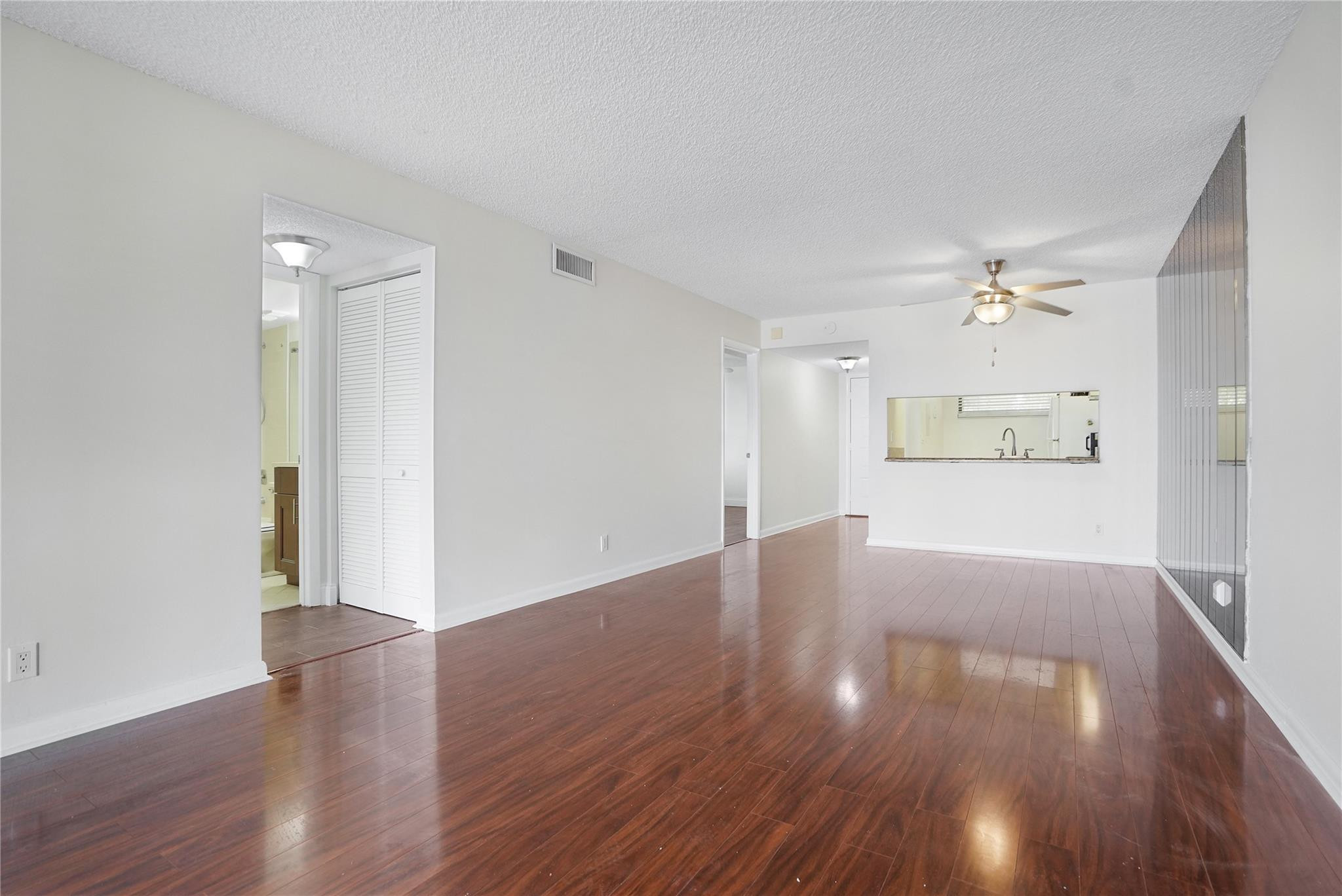 109 Lake Emerald Drive 110 Property Photo 13