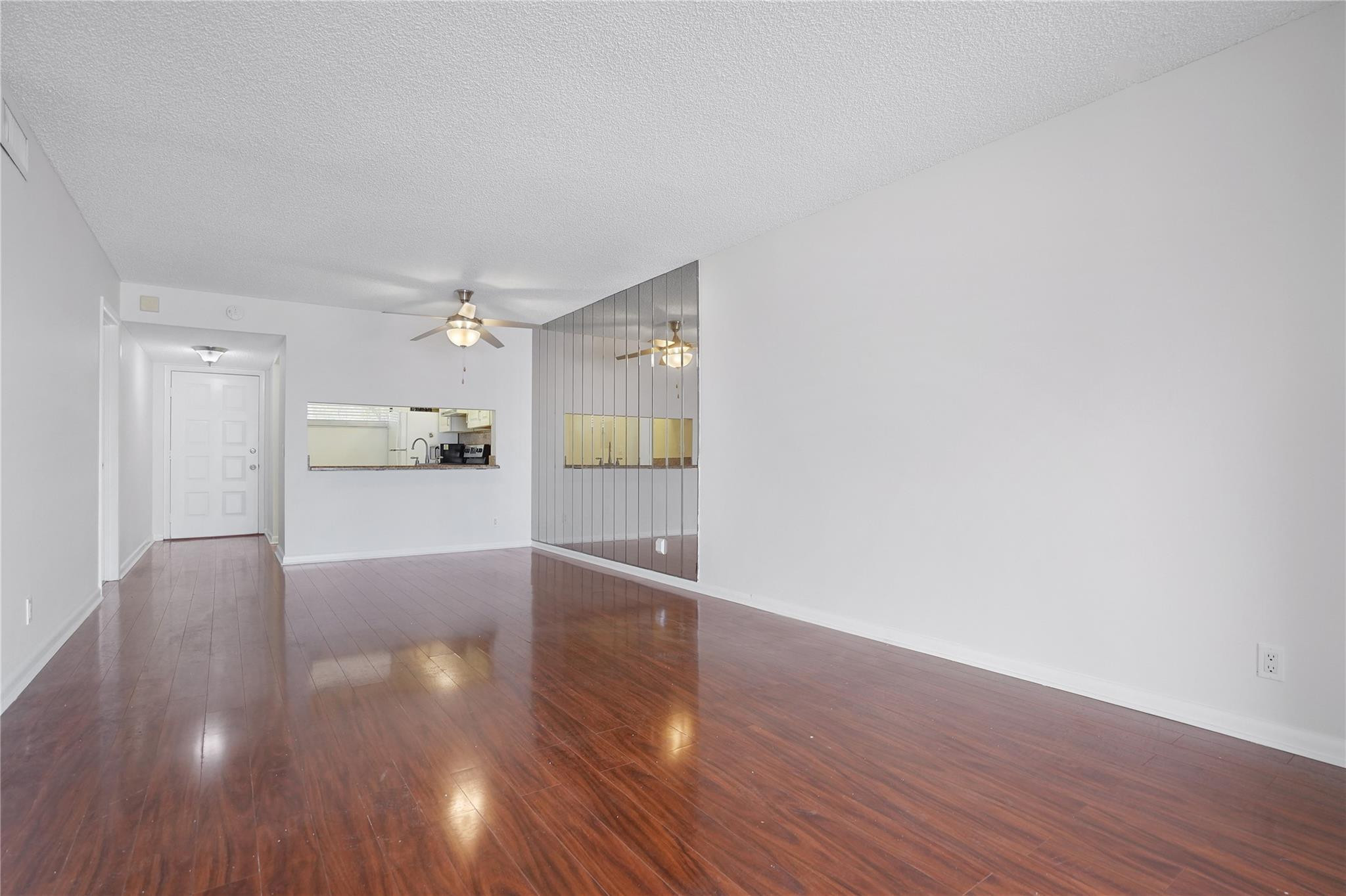 109 Lake Emerald Drive 110 Property Photo 14
