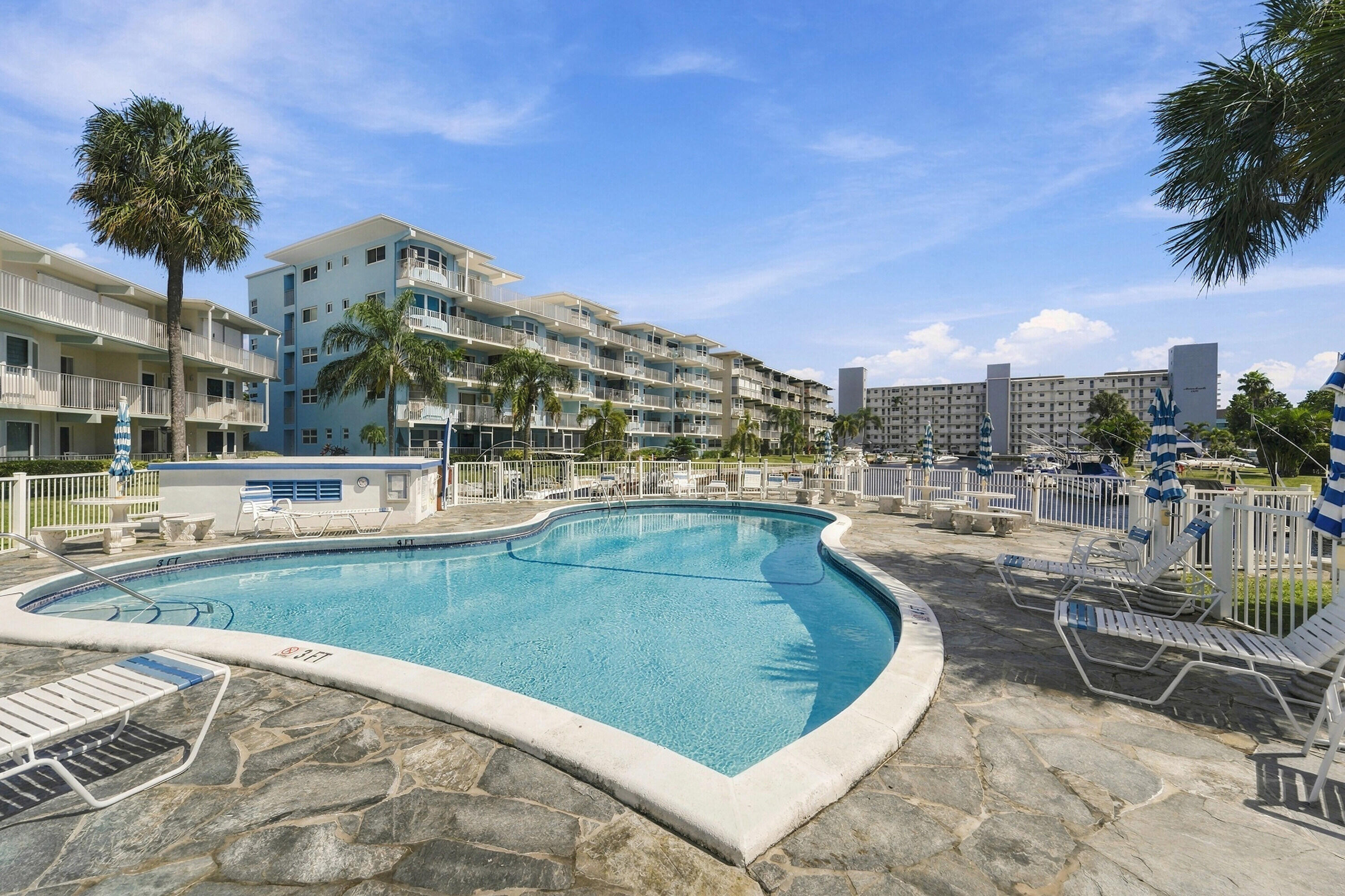 1511 SE 15th Court 306