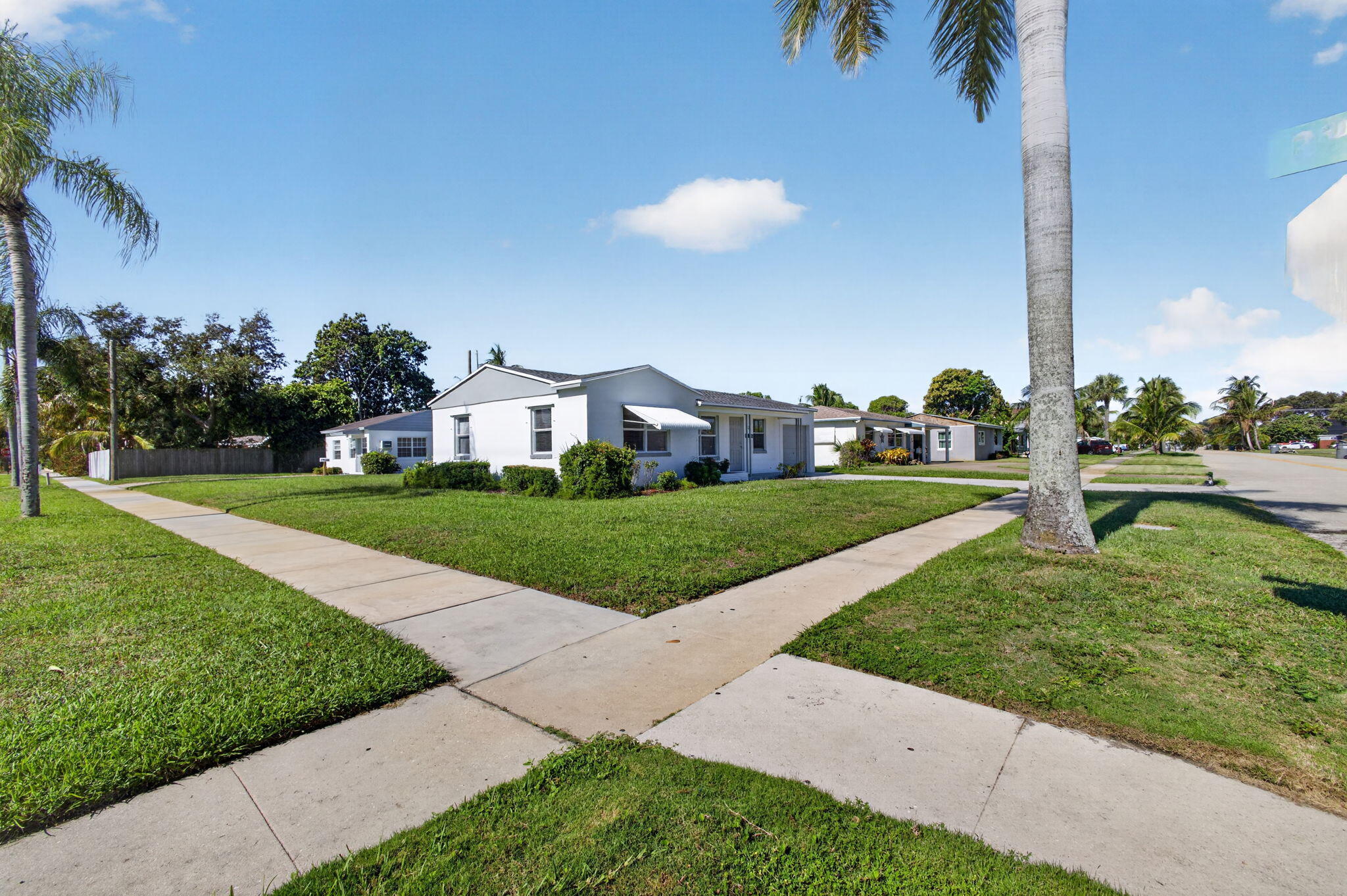 304 Cypress Drive Property Photo 3