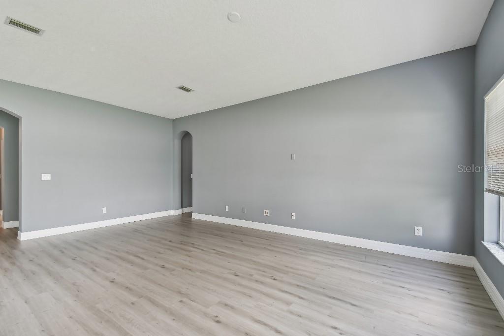 17831 Golden Leaf Lane Property Photo 6
