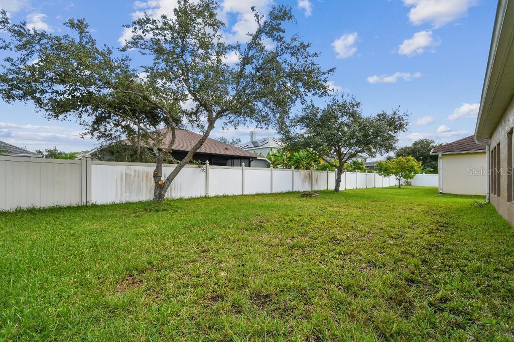 17831 Golden Leaf Lane Property Photo 21