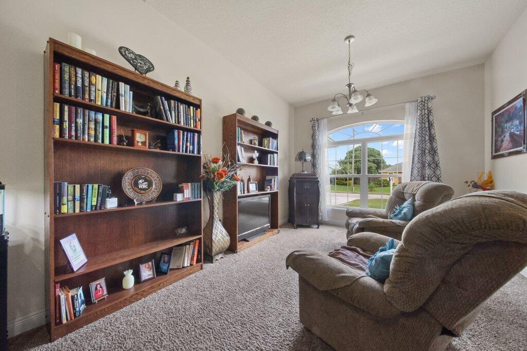 1680 Sw Burlington Street Property Photo 11
