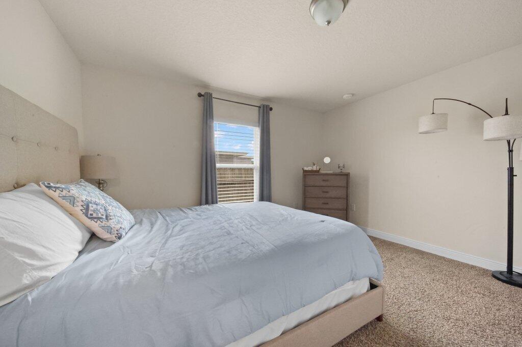 1680 Sw Burlington Street Property Photo 18