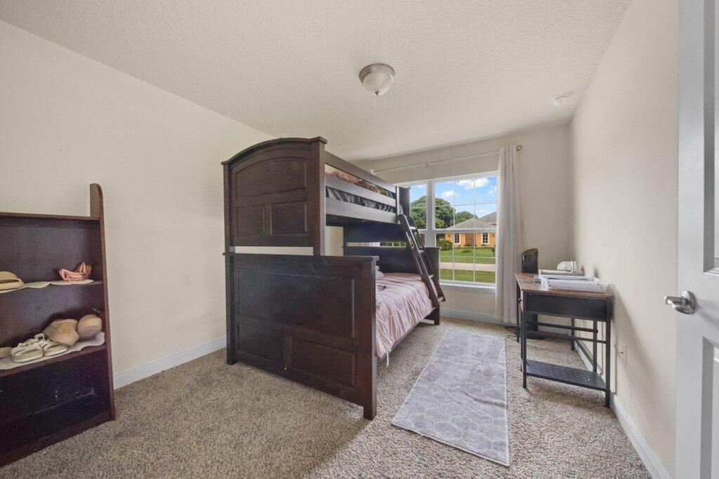 1680 Sw Burlington Street Property Photo 19