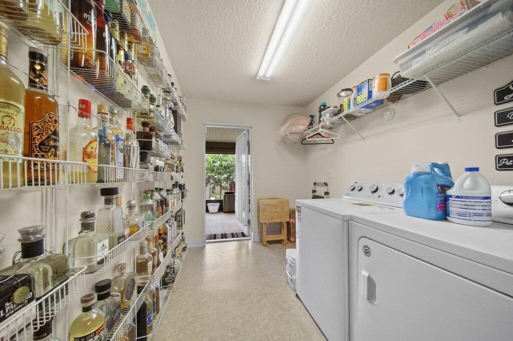 1680 Sw Burlington Street Property Photo 24