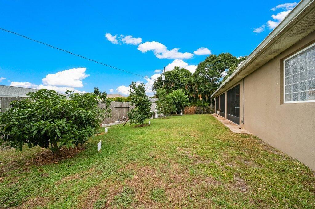 1680 Sw Burlington Street Property Photo 31