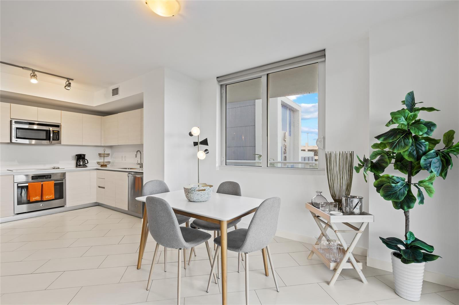 4250 Biscayne Boulevard 402 Property Photo 7