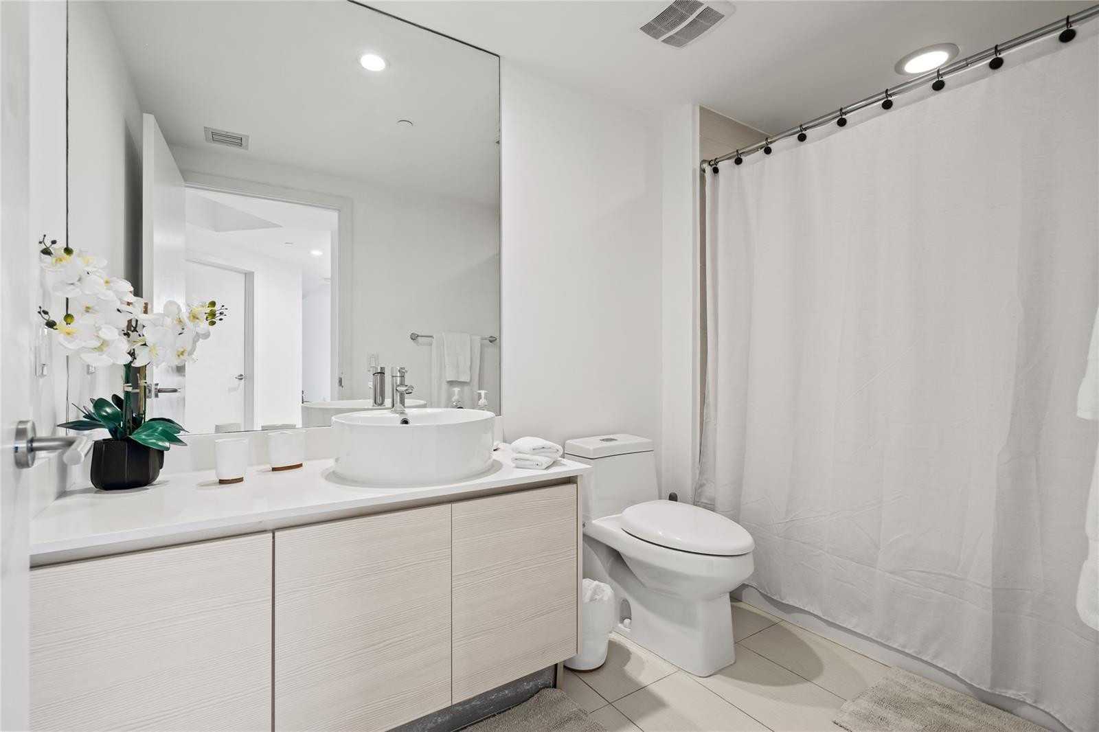 4250 Biscayne Boulevard 402 Property Photo 13