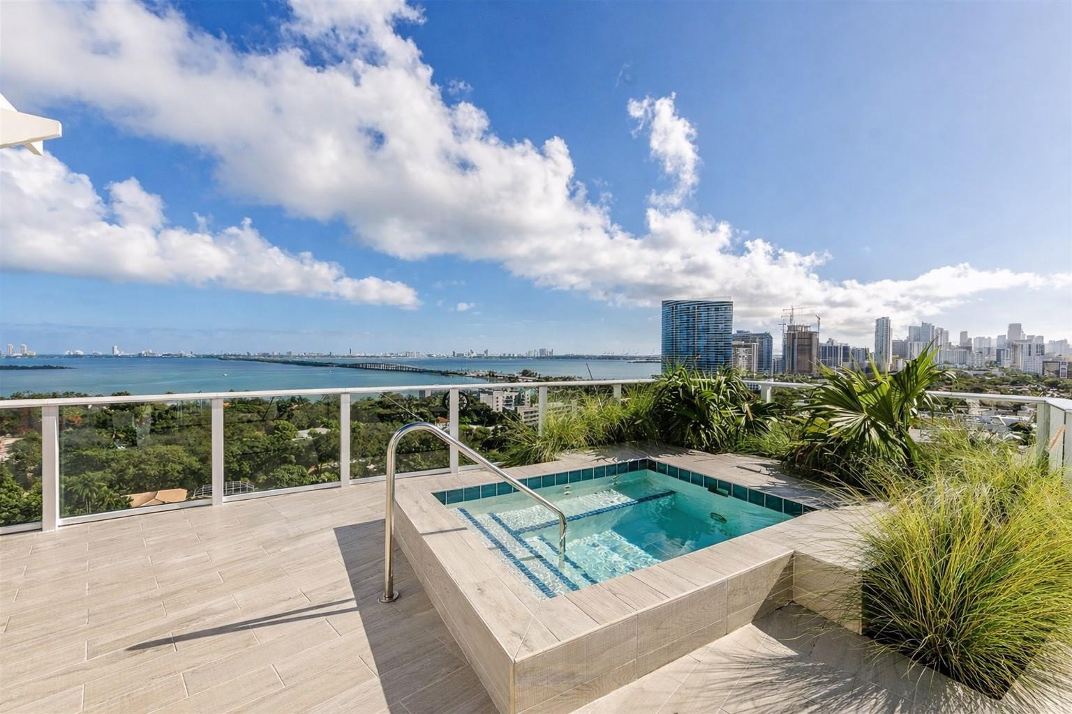 4250 Biscayne Boulevard 402 Property Photo 17