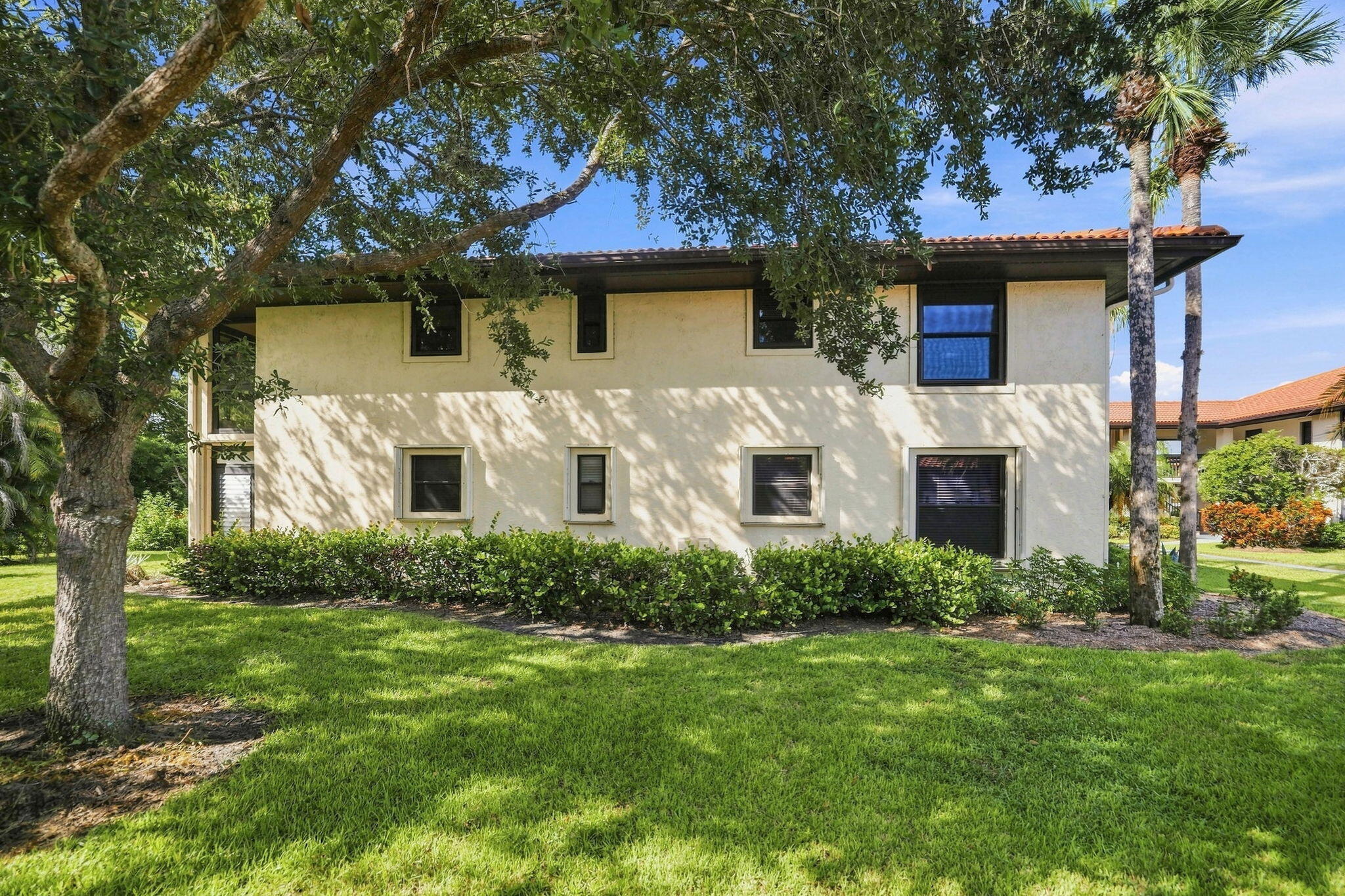 330 Sw South River Drive 207 Property Photo 21