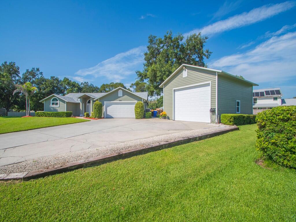3555 3rd Place Sw Property Photo 1