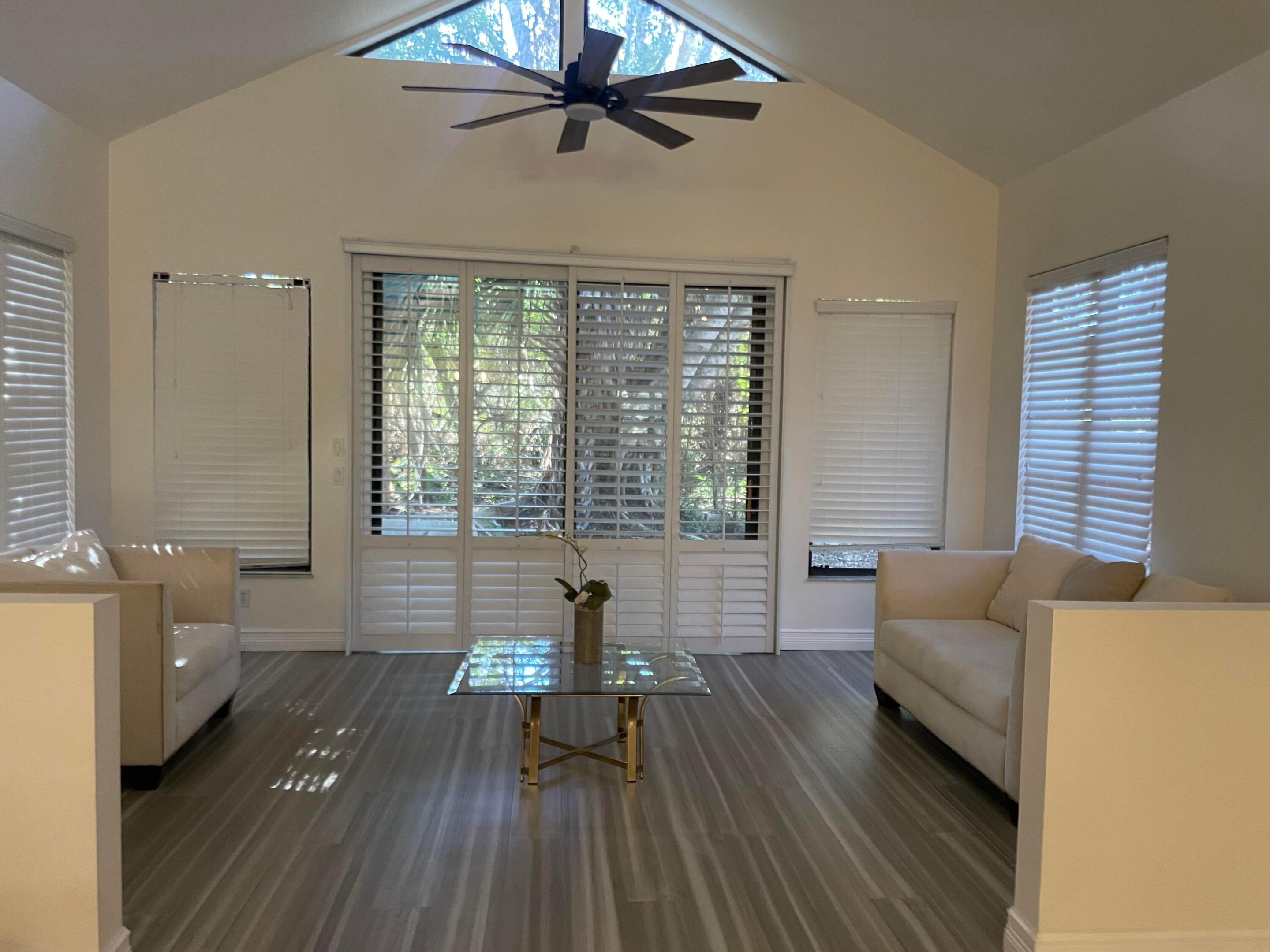 2322 Se Saint Lucie Boulevard Property Photo 5